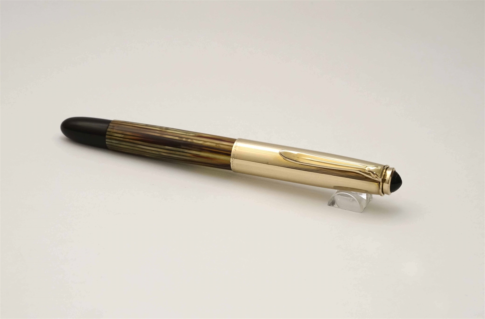 Bút máy Pelikan 500NN Brown Tortoiseshell Gold Plated Cap 14K EEF