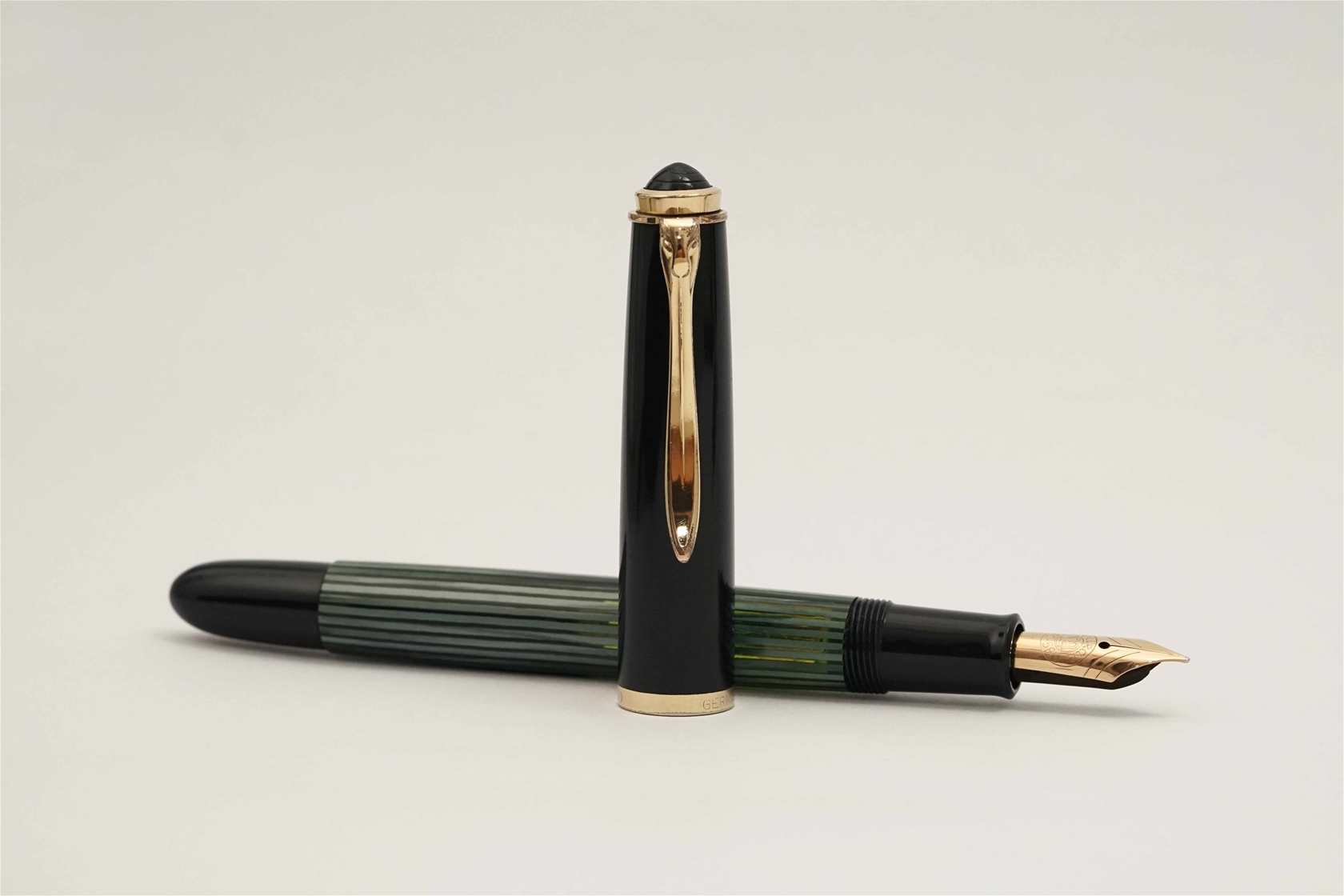 Bút máy Pelikan 400NN Tortoise Green Striped Gunther Wagner 14K F