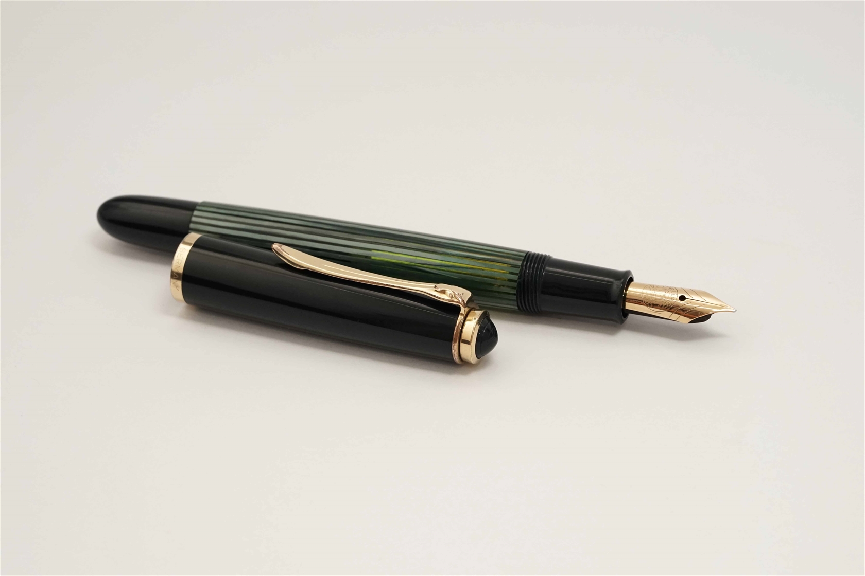 Bút máy Pelikan 400NN Tortoise Green Striped Gunther Wagner 14K F