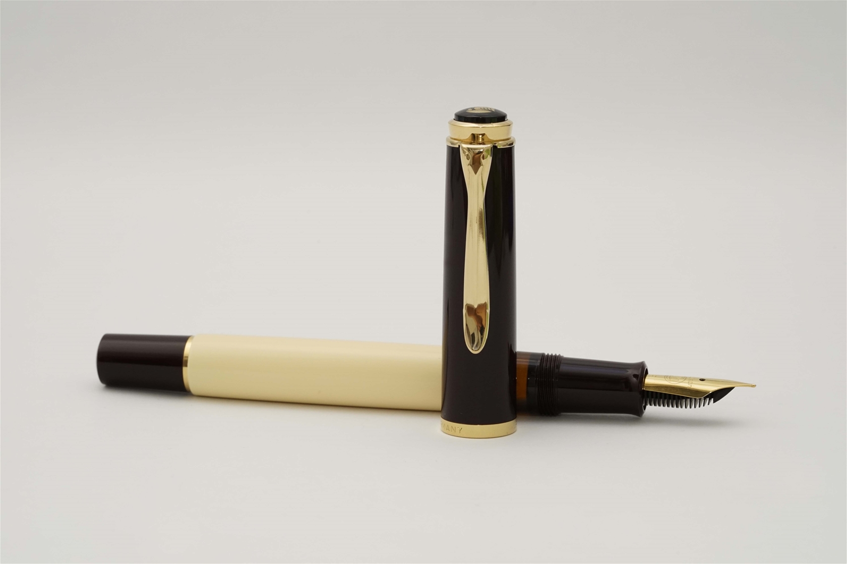 Bút máy Pelikan M200 Cafe Creme Special Edition Steel F