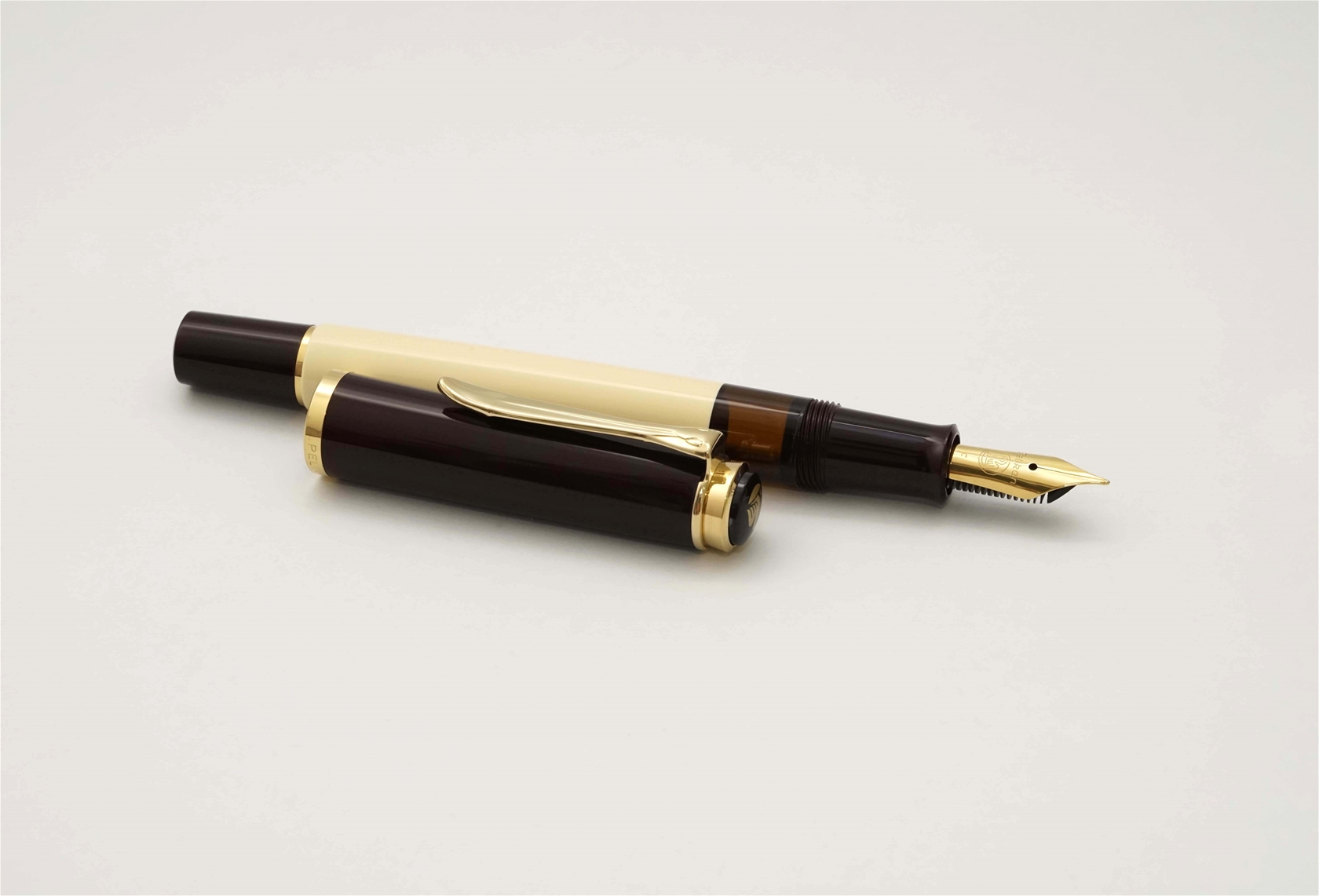 Bút máy Pelikan M200 Cafe Creme Special Edition Steel F