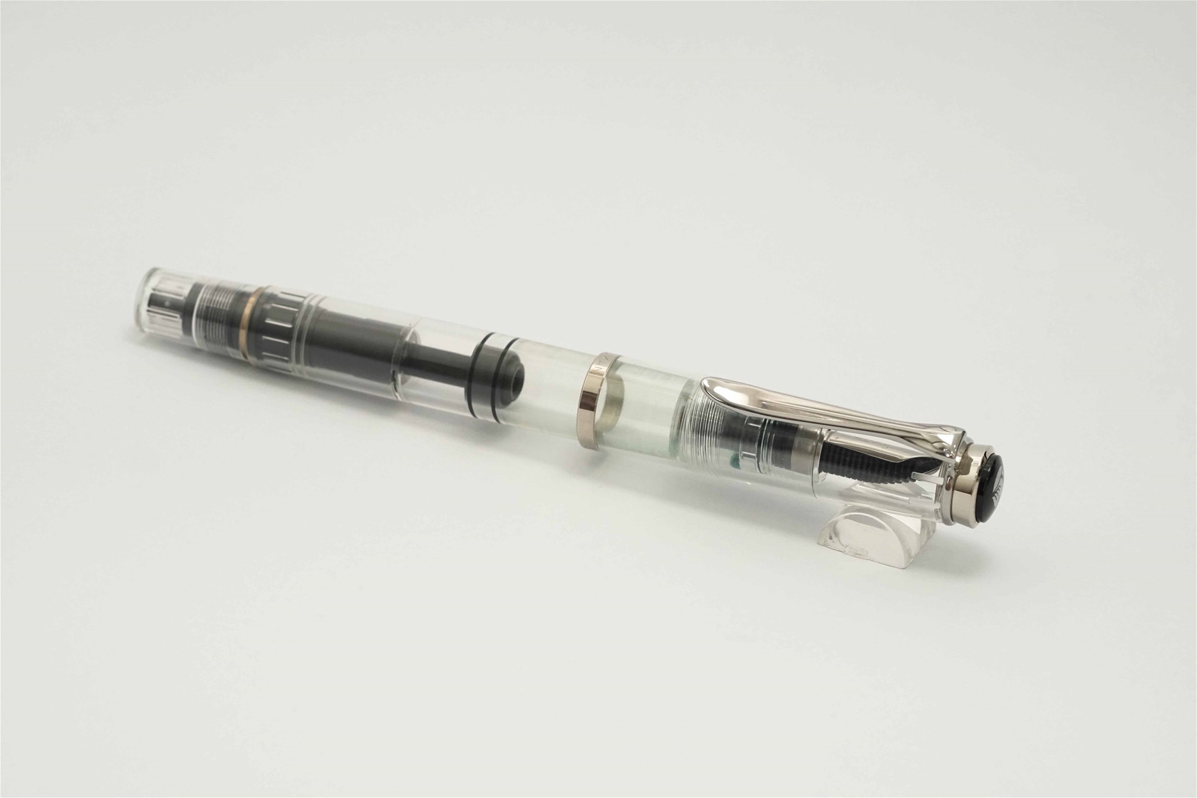 Bút máy Pelikan M205 Clear Demonstrator Steel B