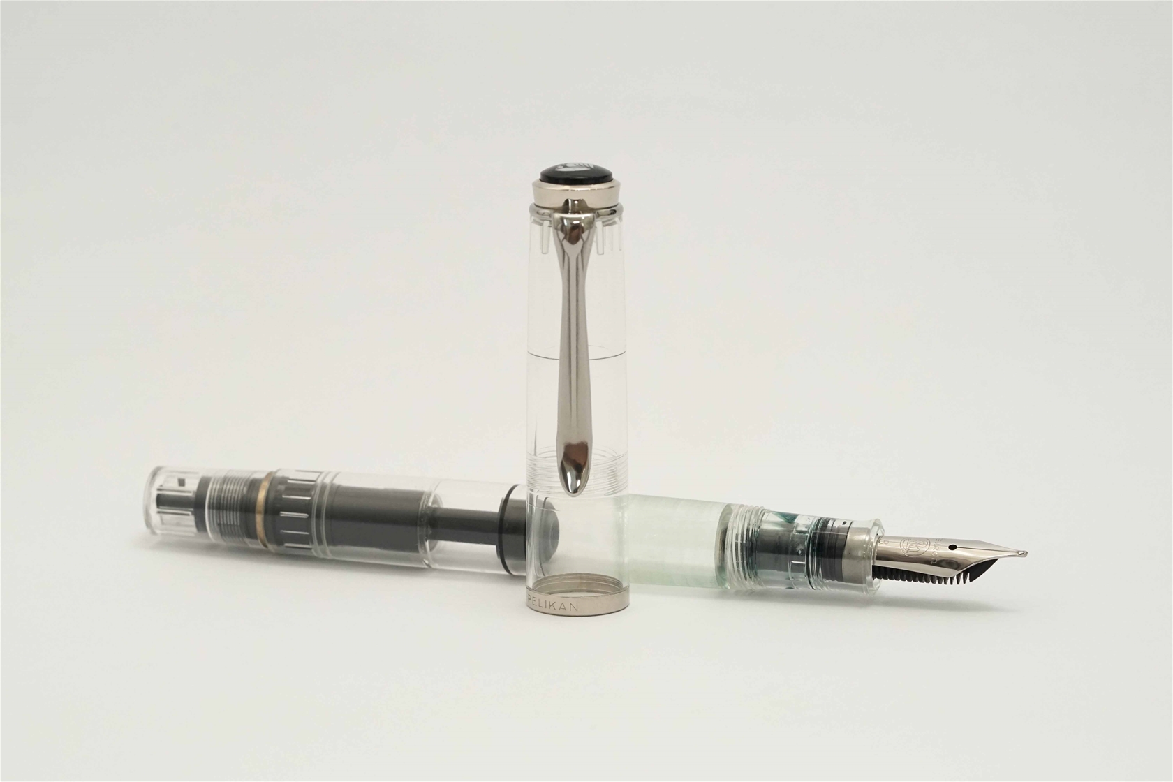 Bút máy Pelikan M205 Clear Demonstrator Steel B