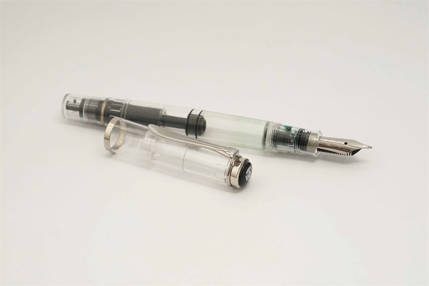 Bút máy Pelikan M205 Clear Demonstrator Steel B