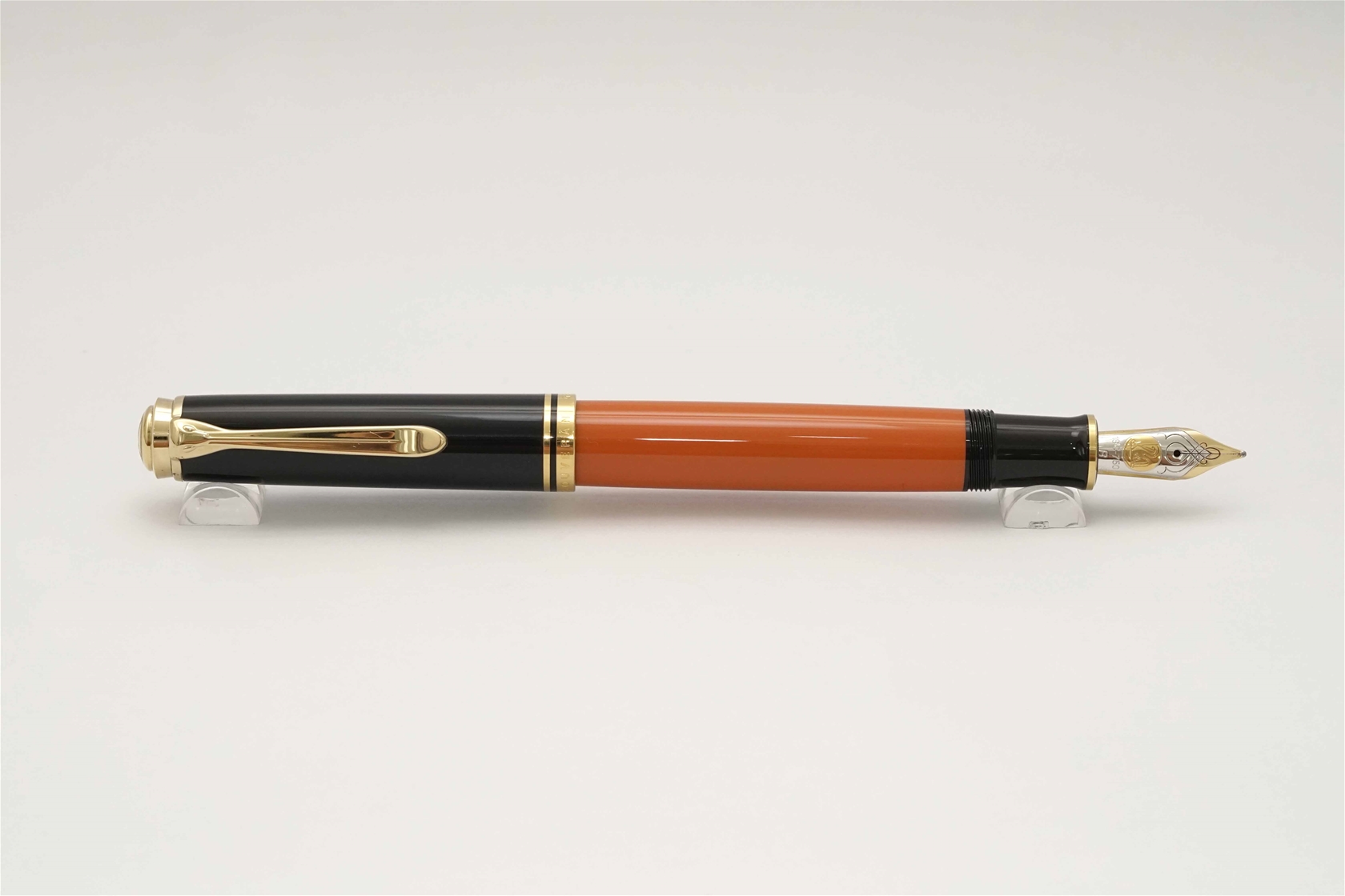 Bút máy Pelikan Souveran M800 Burnt Orange 18K B