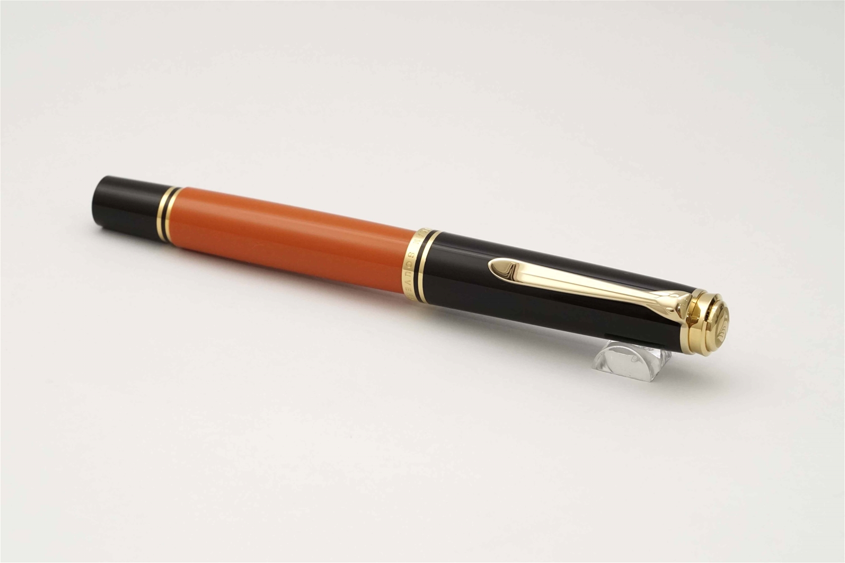 Bút máy Pelikan Souveran M800 Burnt Orange 18K M 