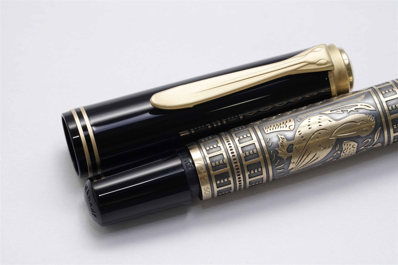 Bút máy Pelikan Toledo M700 18K F