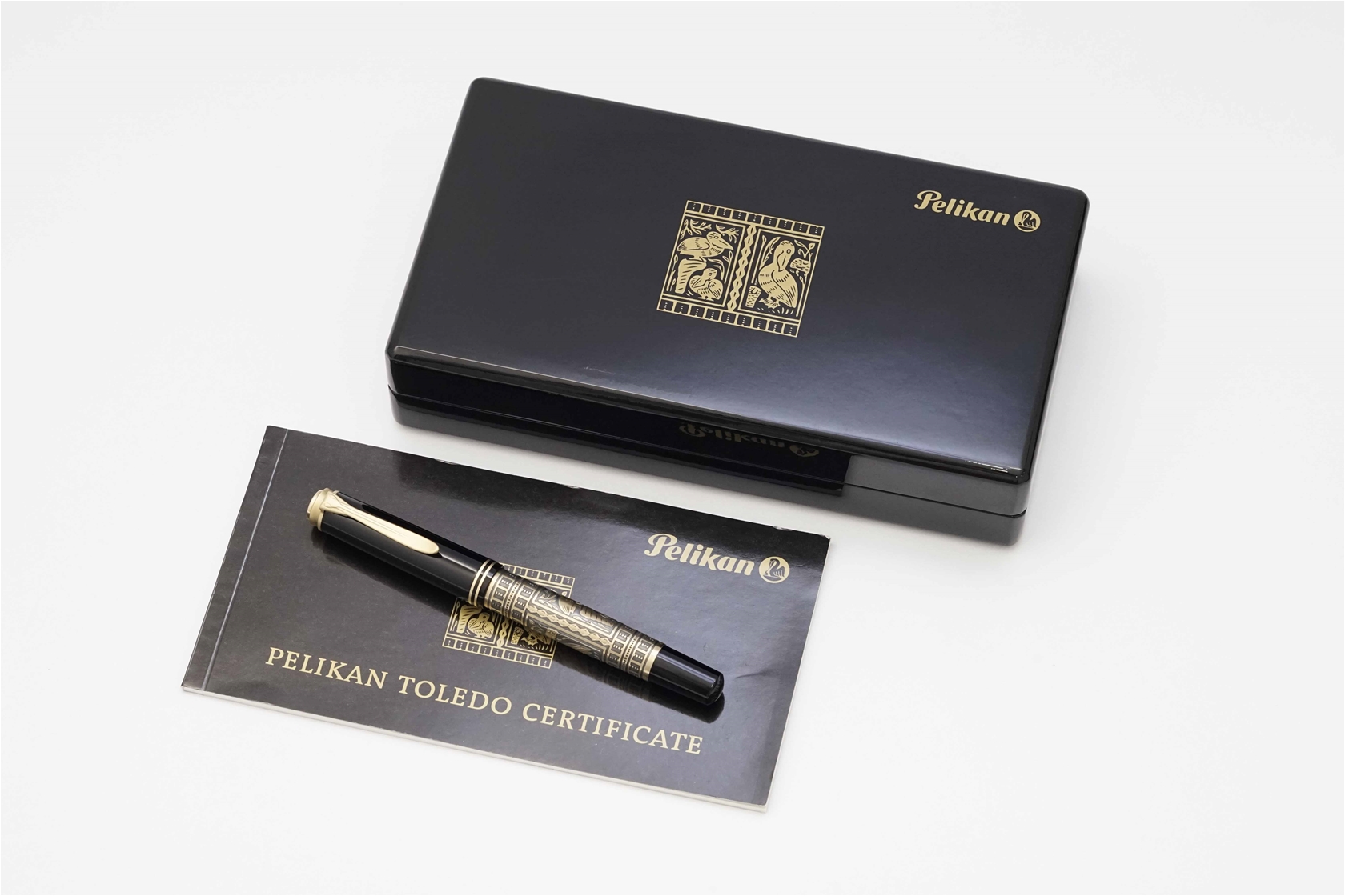 Bút máy Pelikan Toledo M700 18K F