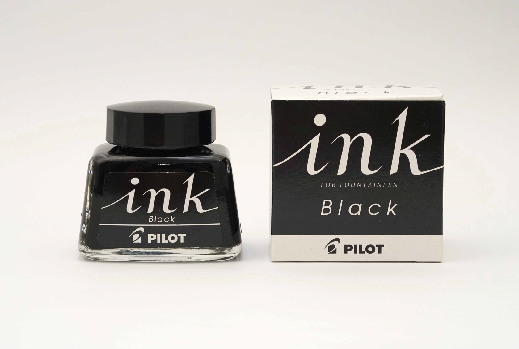 Mực bút máy Pilot Black 30ml