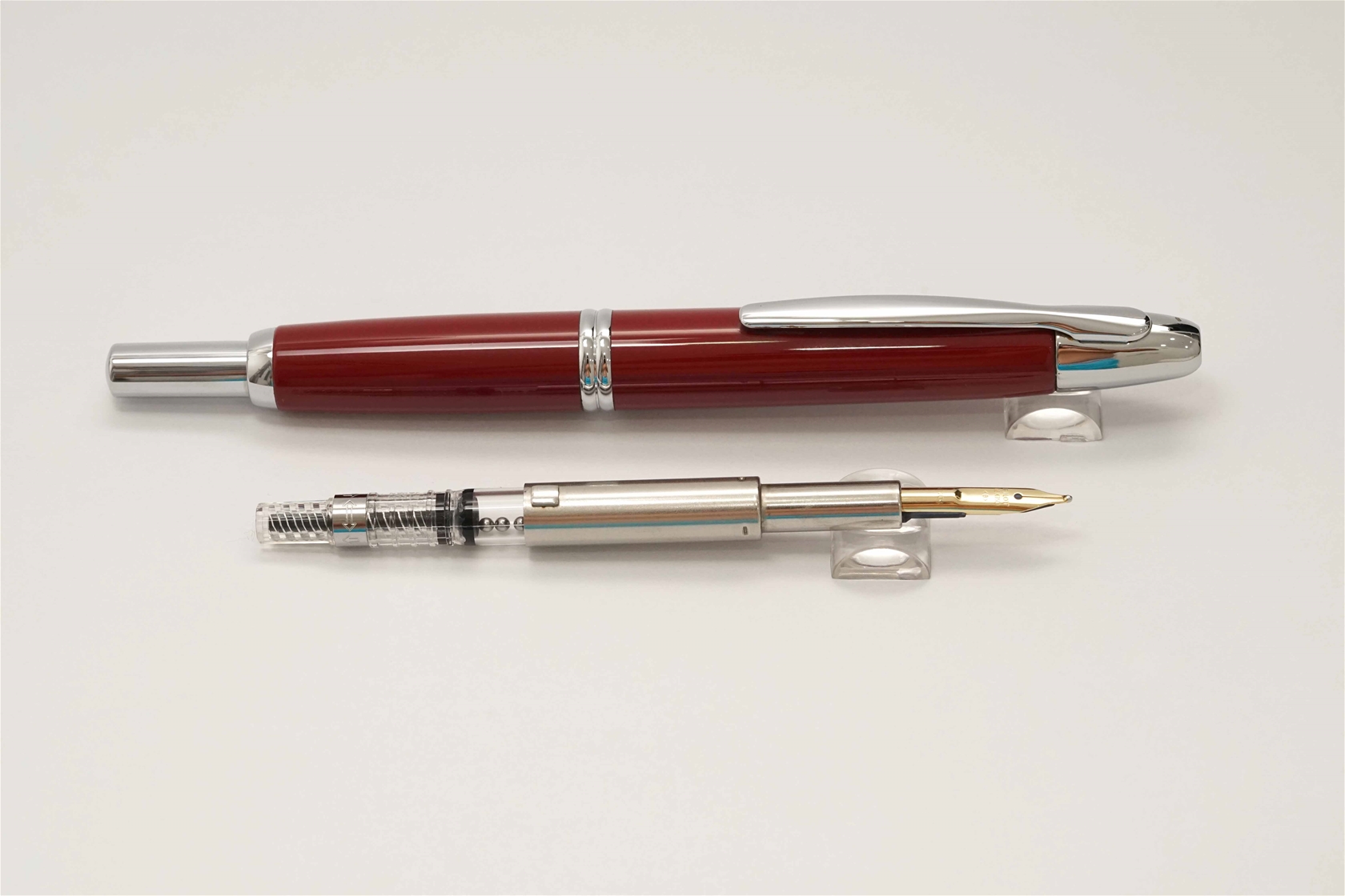 Bút máy Pilot Capless Deep Red 18K B