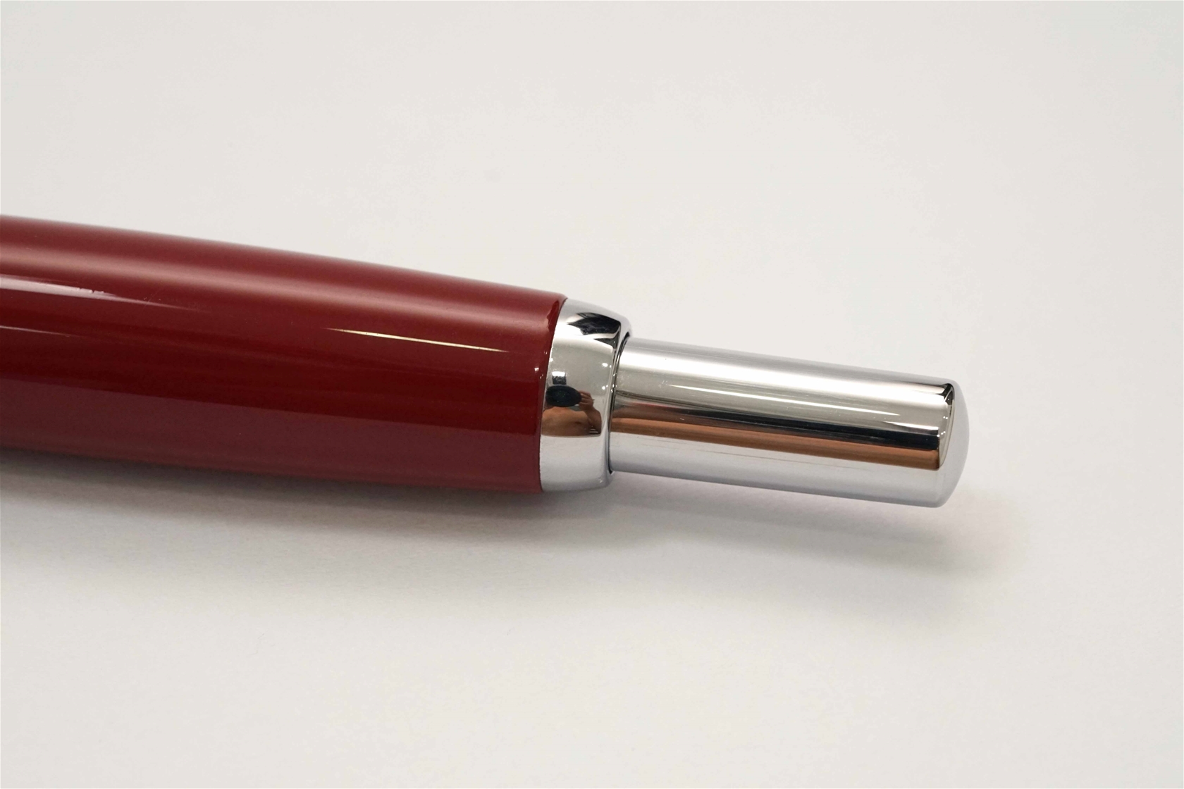 Bút máy Pilot Capless Deep Red 18K B