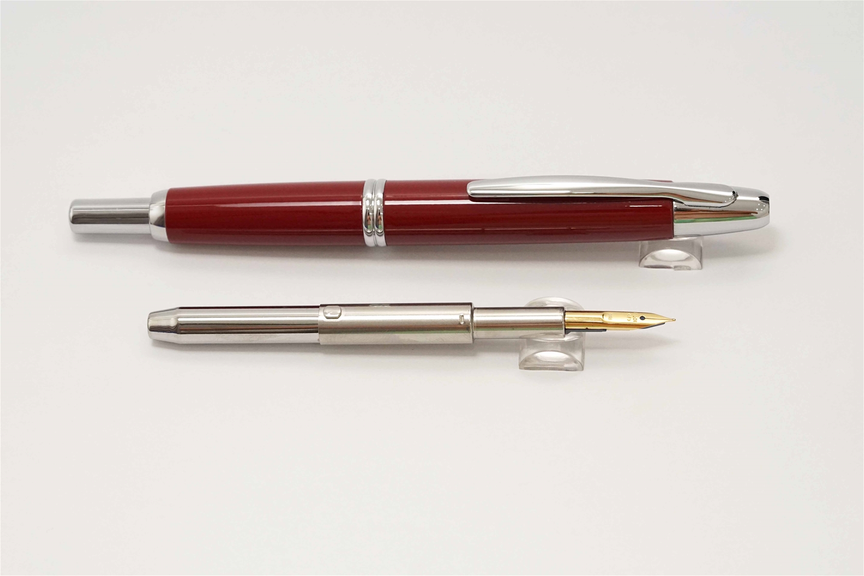 Bút máy Pilot Capless Deep Red Steel F