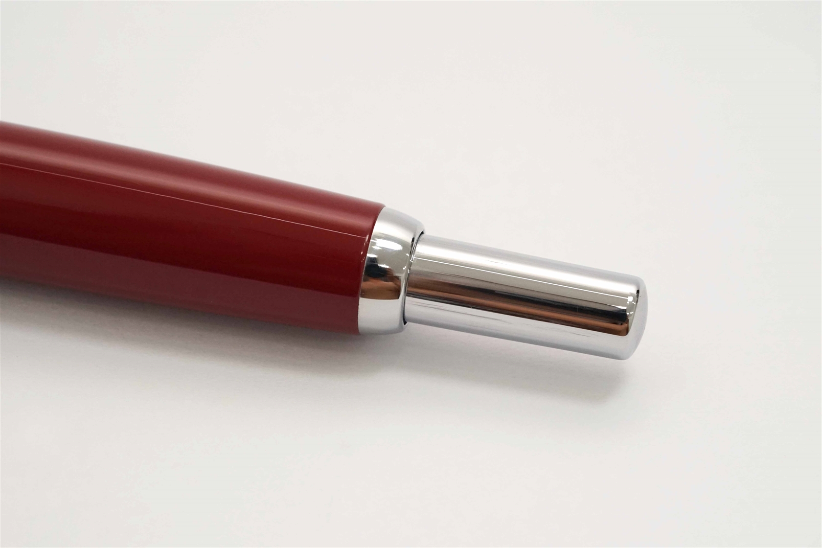 Bút máy Pilot Capless Deep Red Steel F