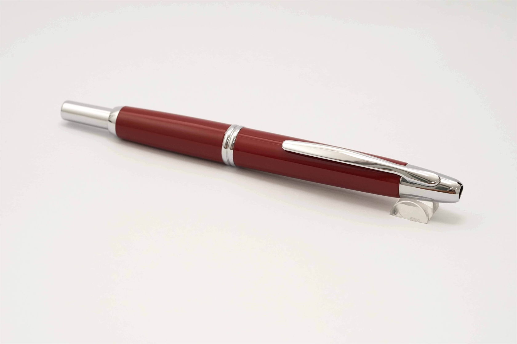 Bút máy Pilot Capless Deep Red Steel F