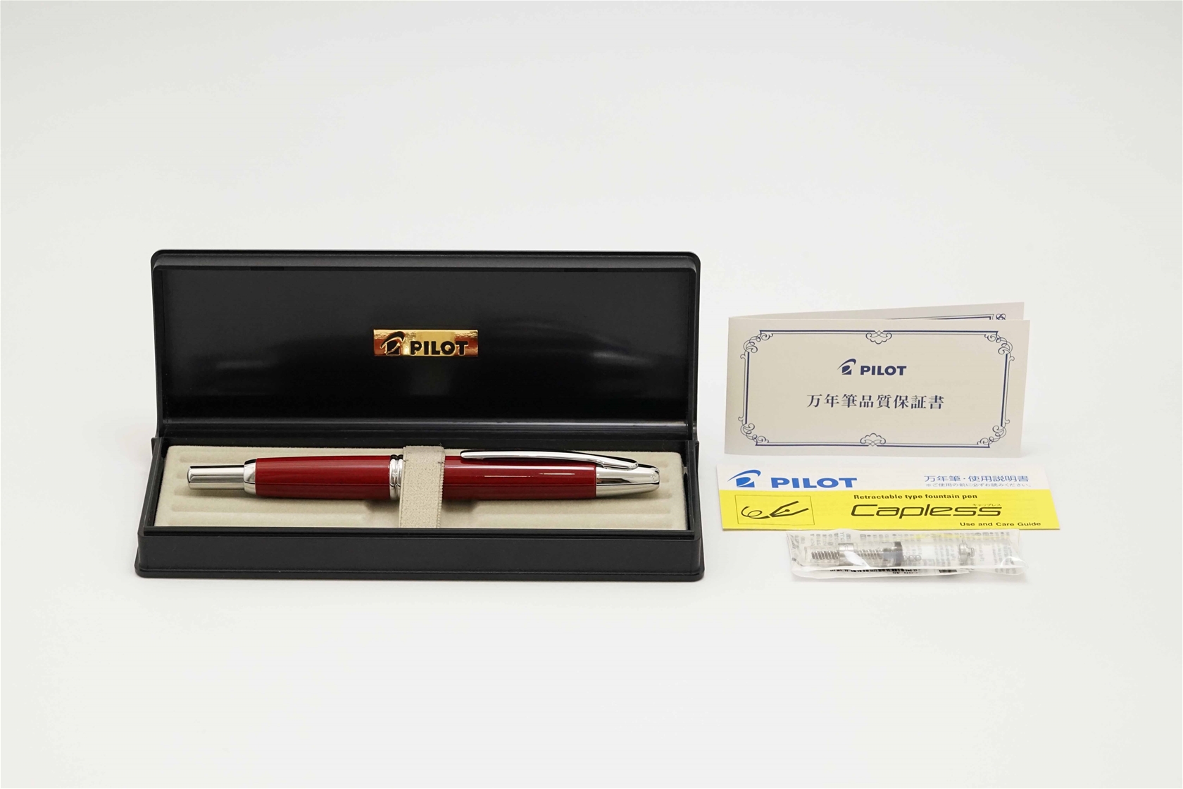 Bút máy Pilot Capless Vanishing Point Deep Red Steel F