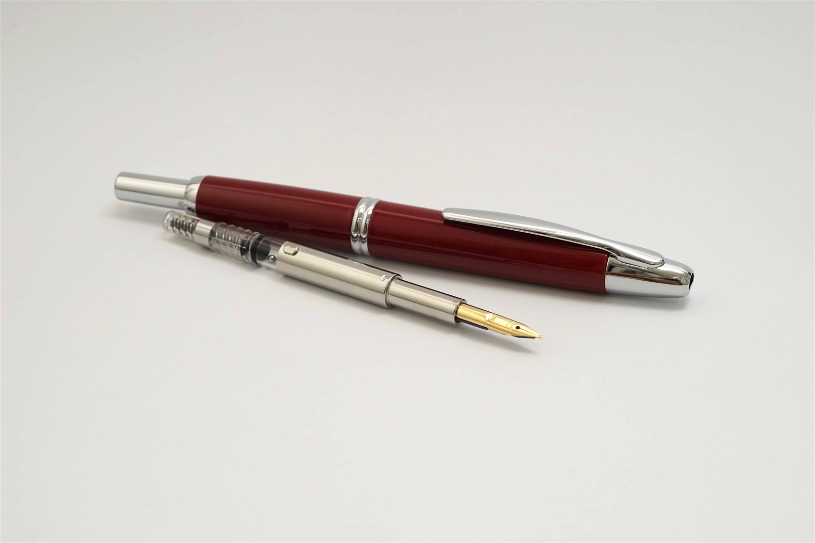 Bút máy Pilot Capless Vanishing Point Deep Red Steel F
