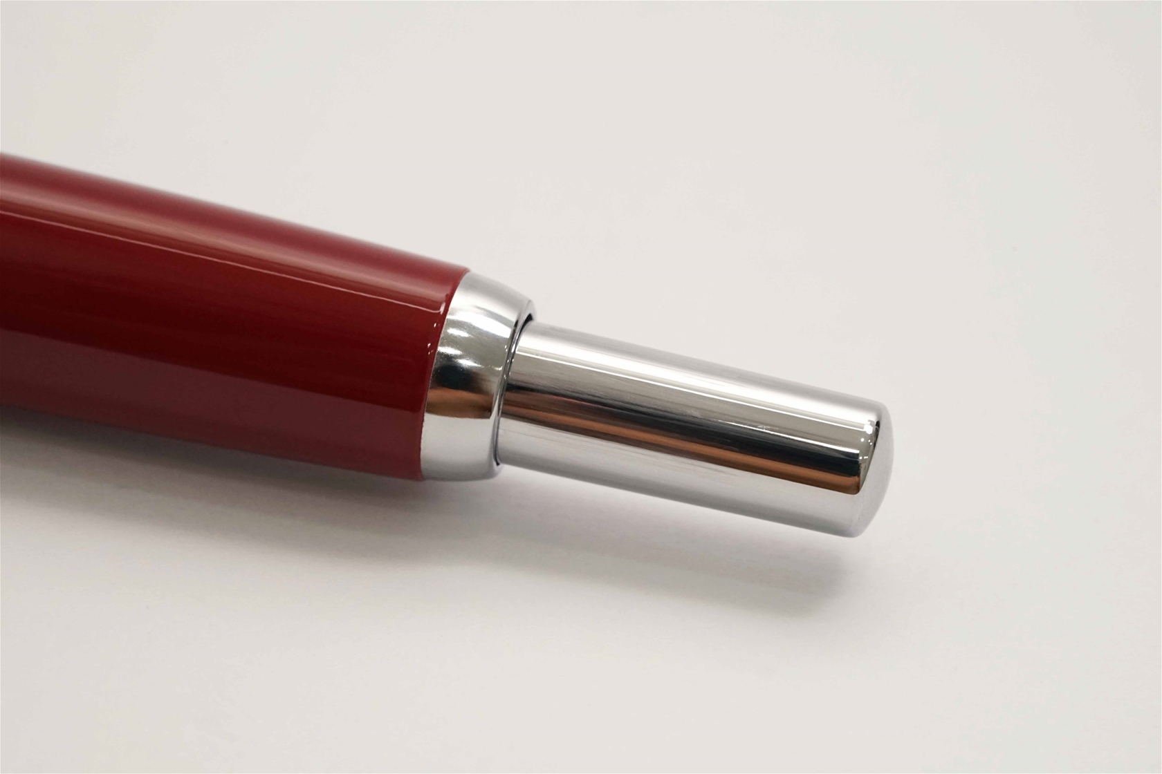 Bút máy Pilot Capless Vanishing Point Deep Red Steel F