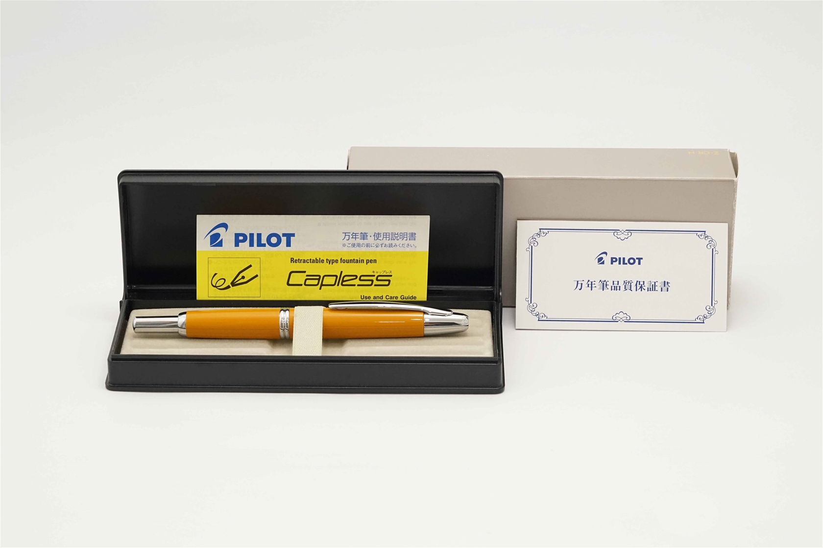 Bút máy Pilot Capless Vanishing Point Deep Yellow Steel M 