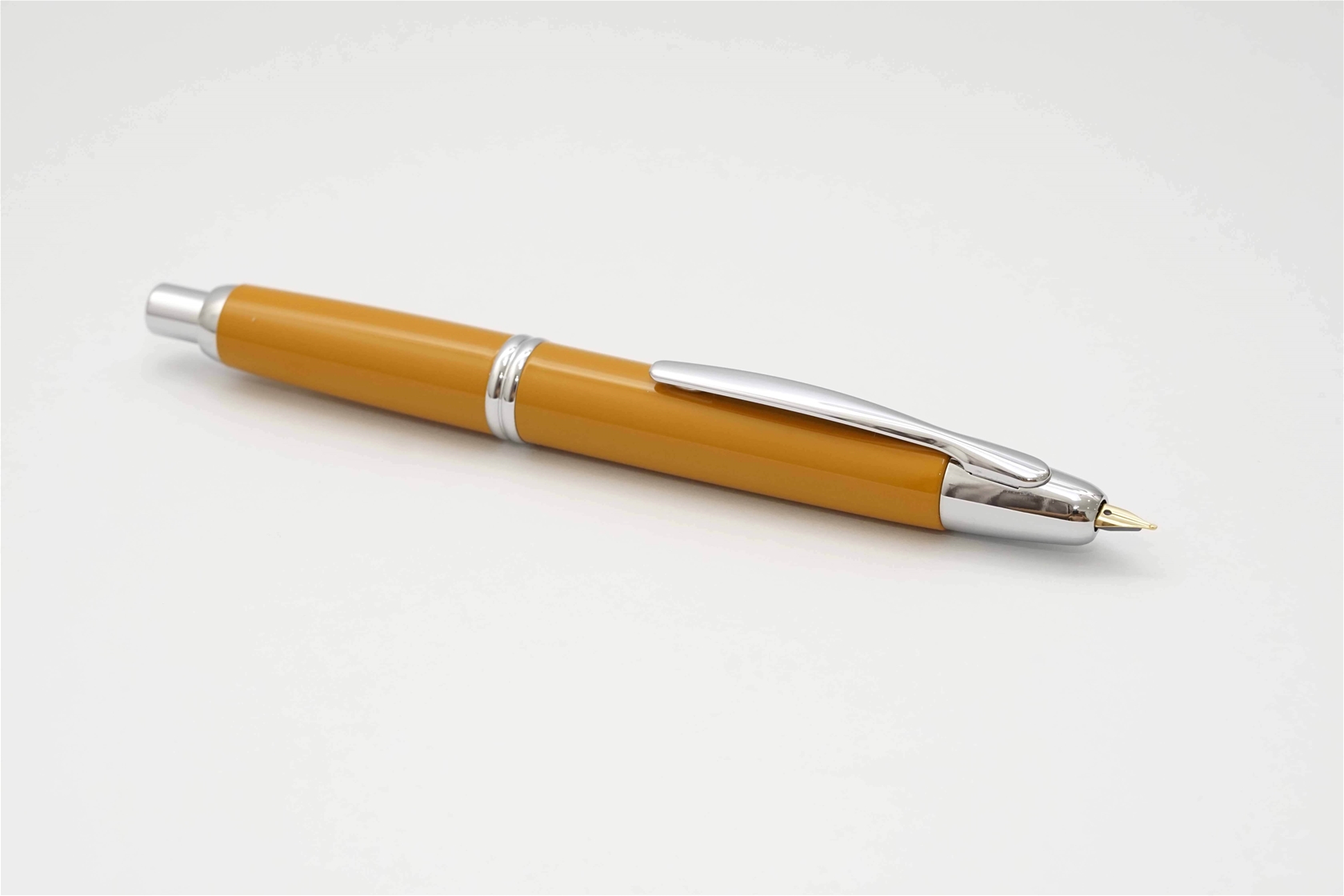 Bút máy Pilot Capless Vanishing Point Deep Yellow Steel M 