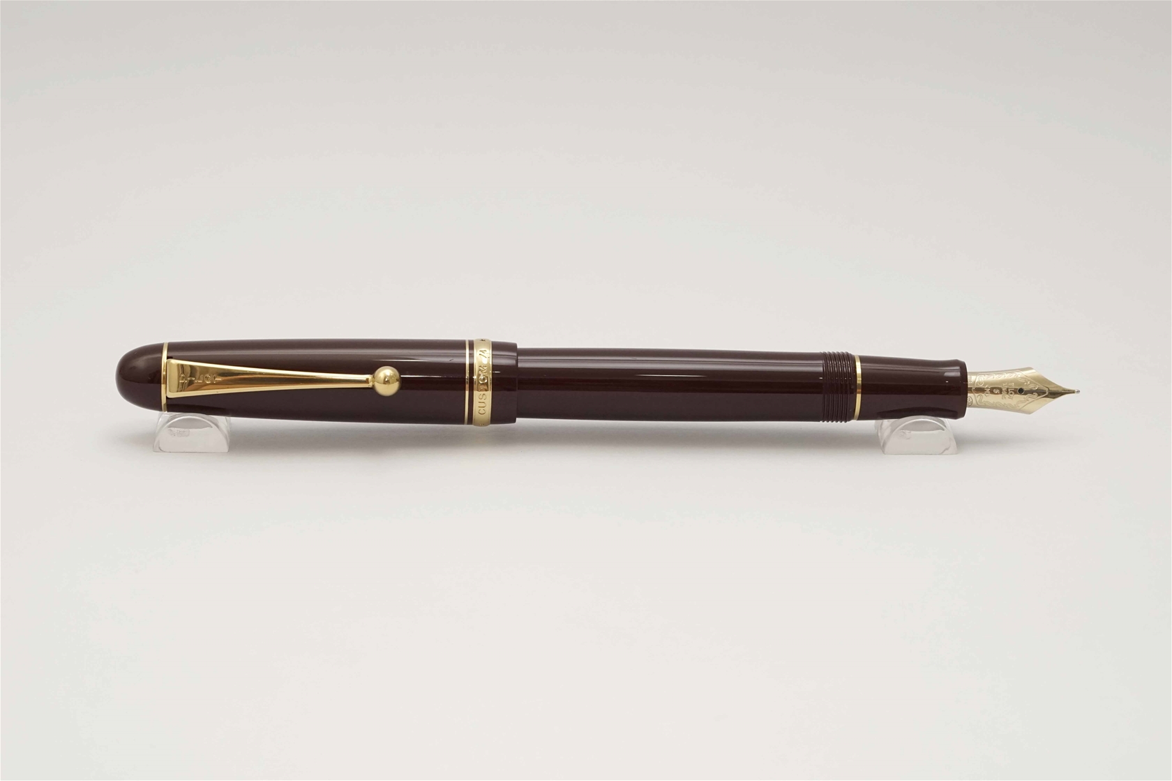 Bút máy Pilot Custom 74 Bordeaux 14K M