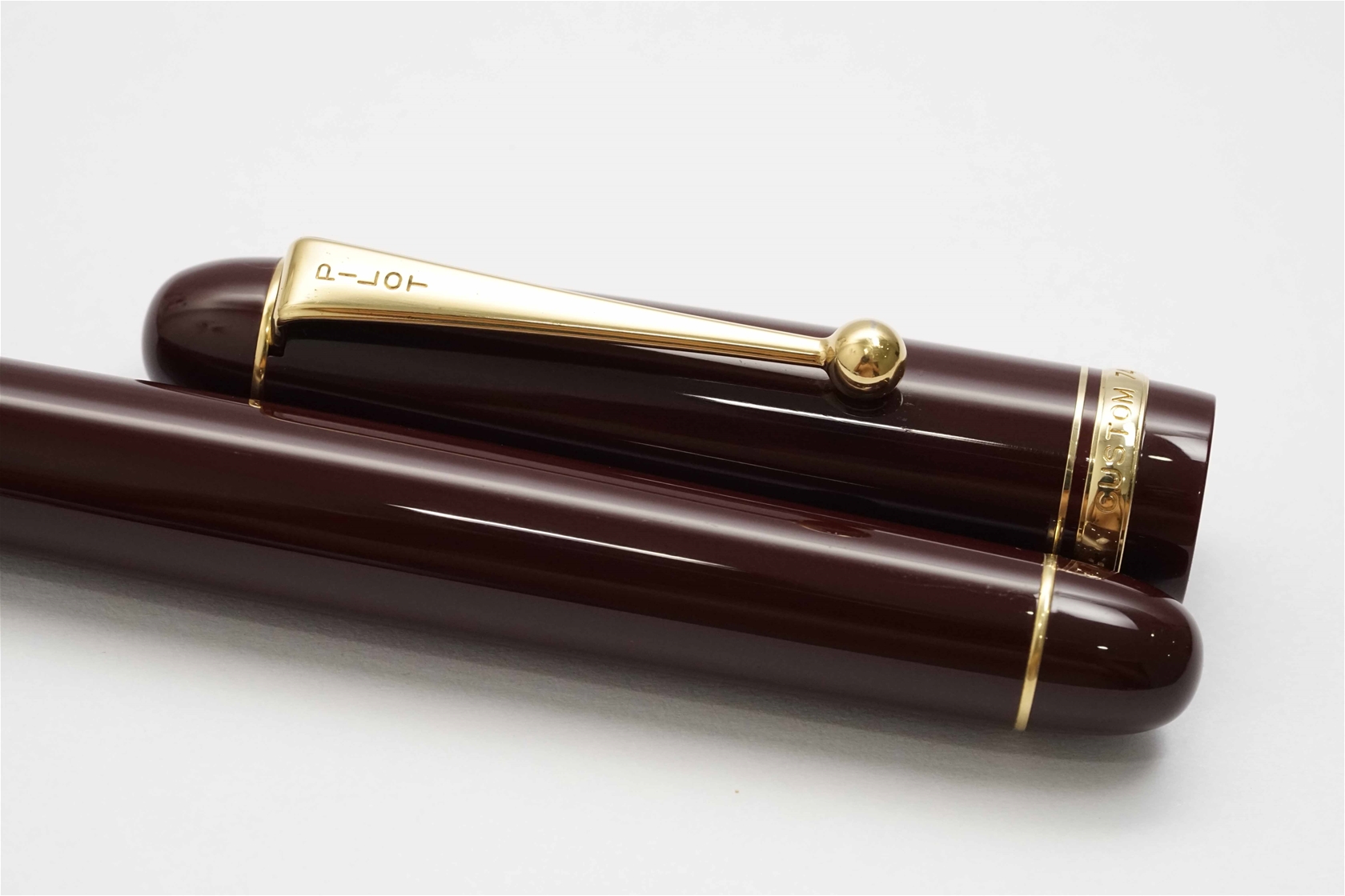 Bút máy Pilot Custom 74 Bordeaux 14K M