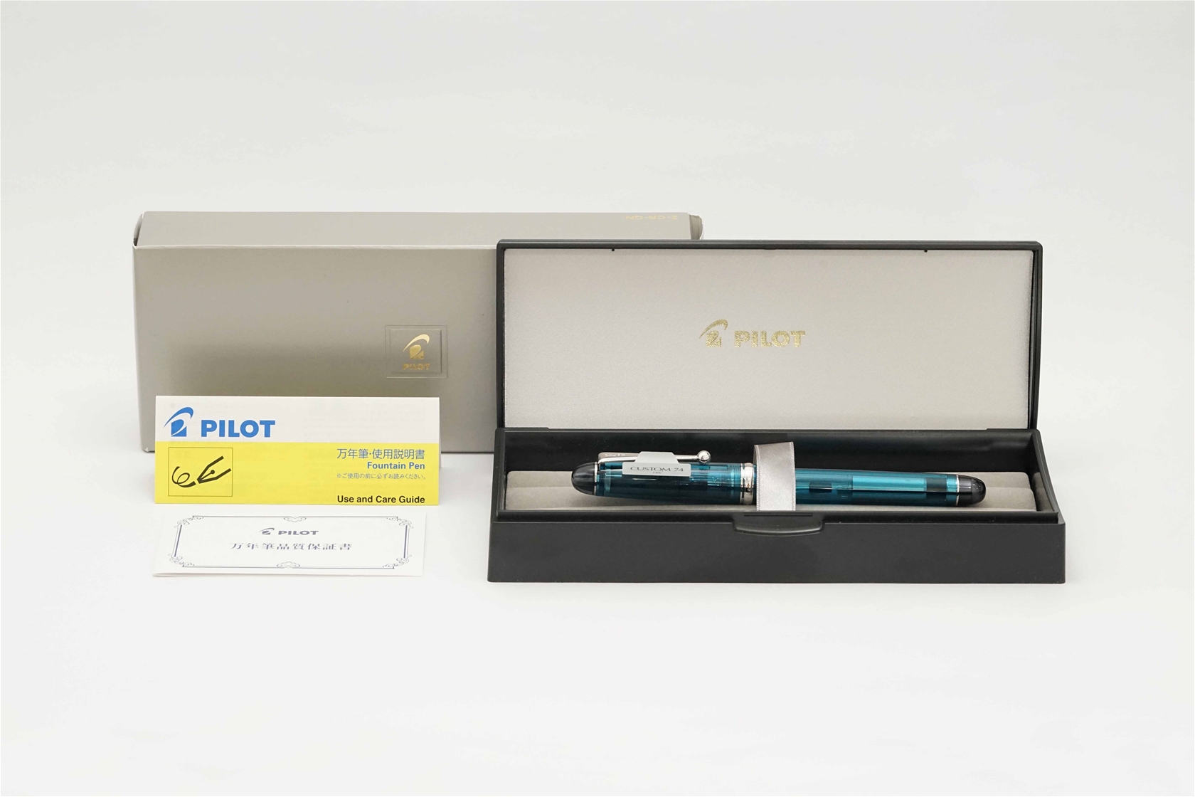 Bút máy Pilot Custom 74 Transparent Turquoise Green 14K M