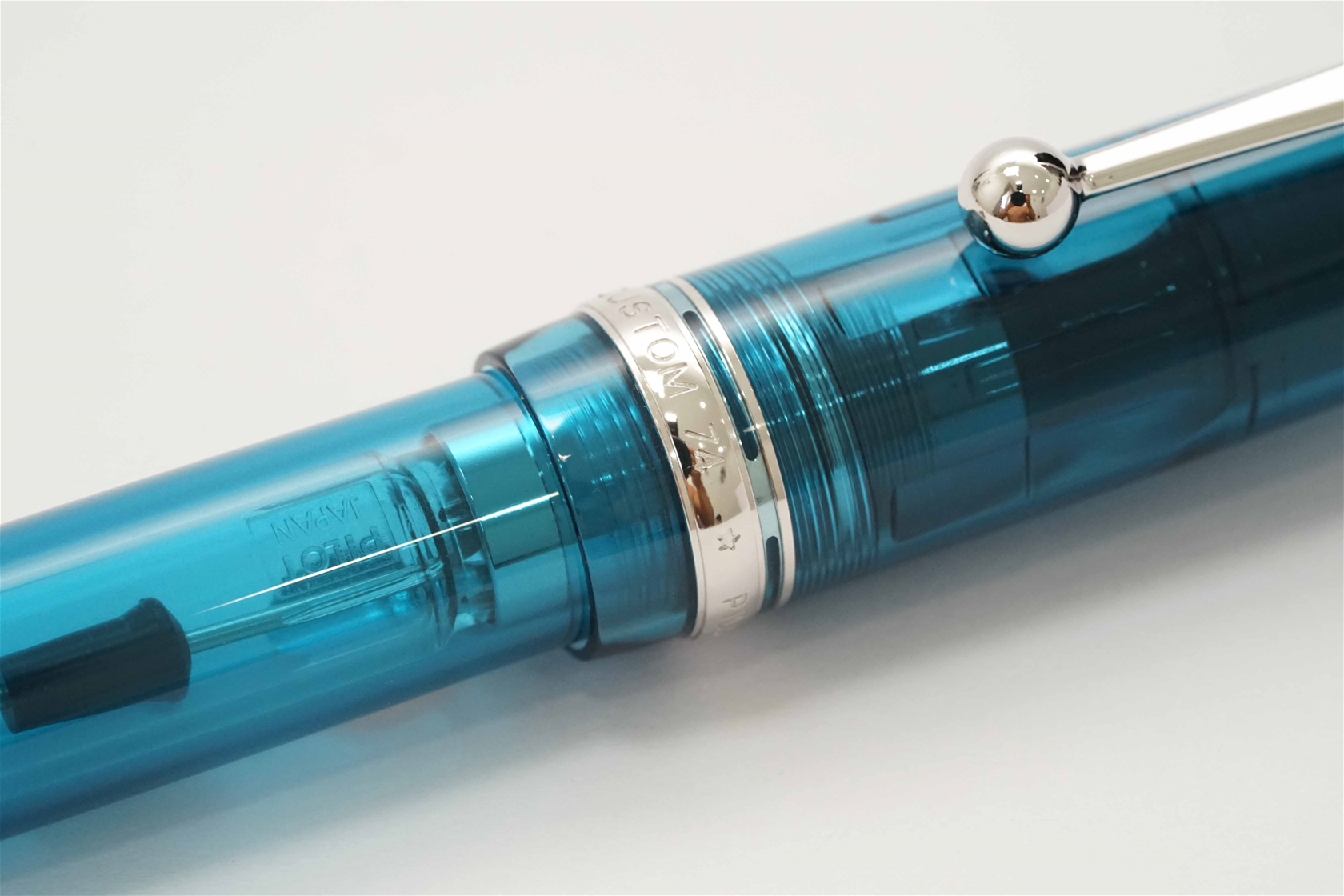 Bút máy Pilot Custom 74 Transparent Turquoise Green 14K M