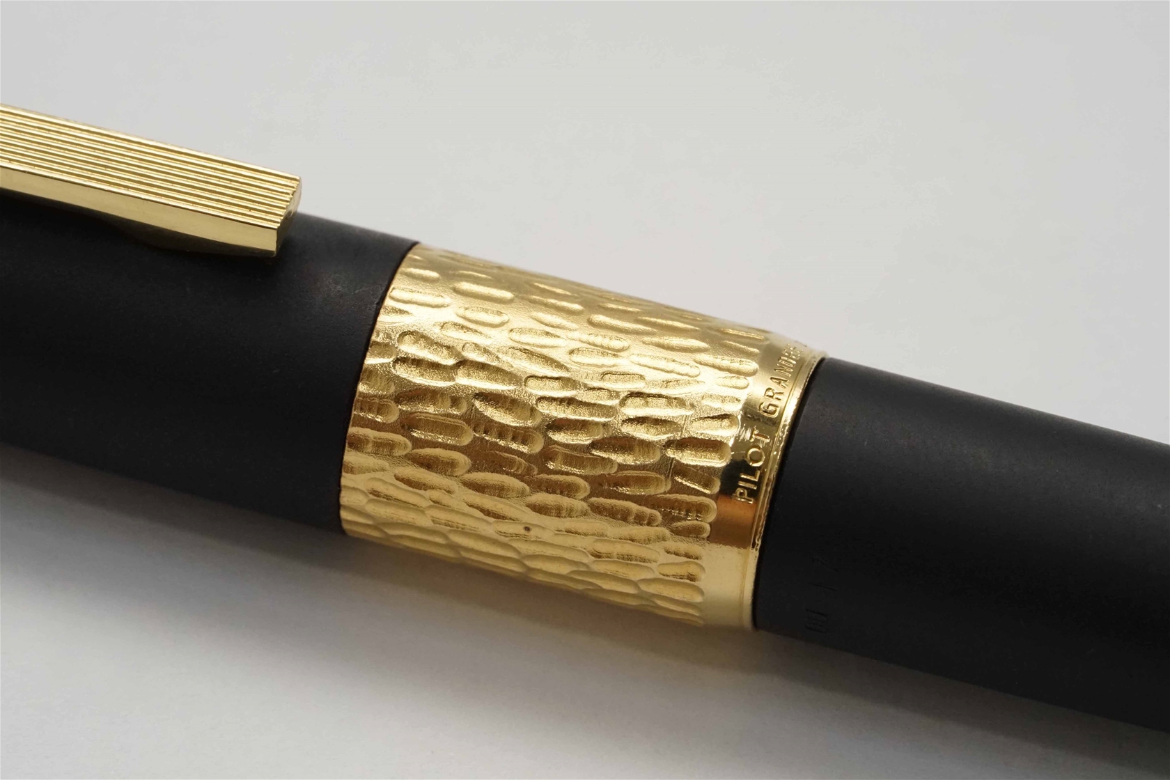 Bút máy Pilot Custom Grandee 22K AGM 18K F
