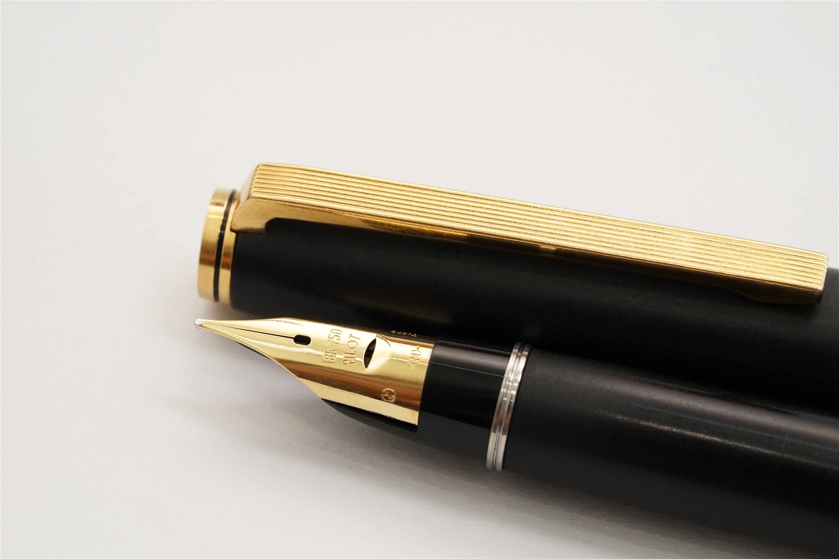 Bút máy Pilot Custom Grandee 22K AGM 18K M