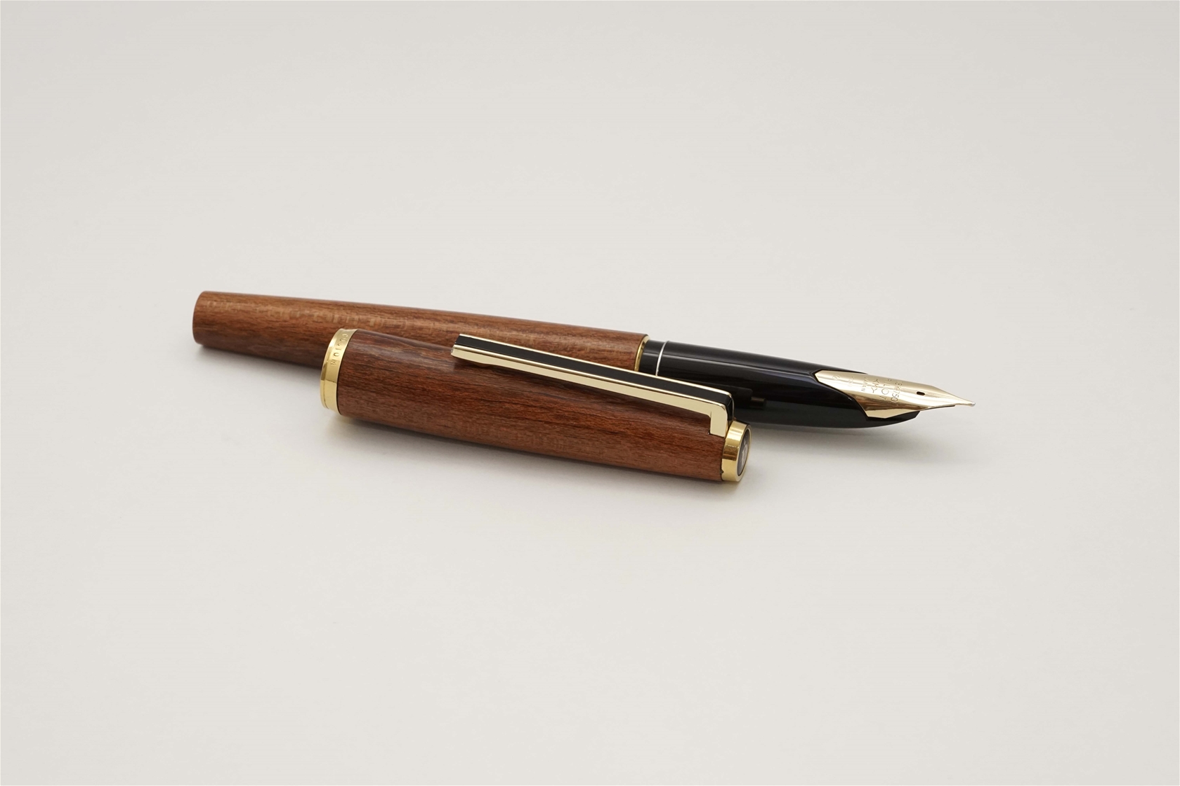 Bút máy Pilot Custom Kaede Maple Wood 18K M 