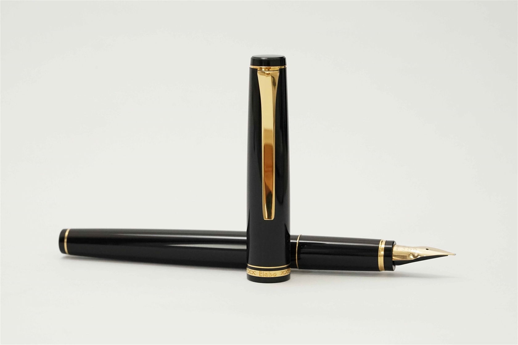 Bút máy Pilot Elabo Falcon Black 14K SF