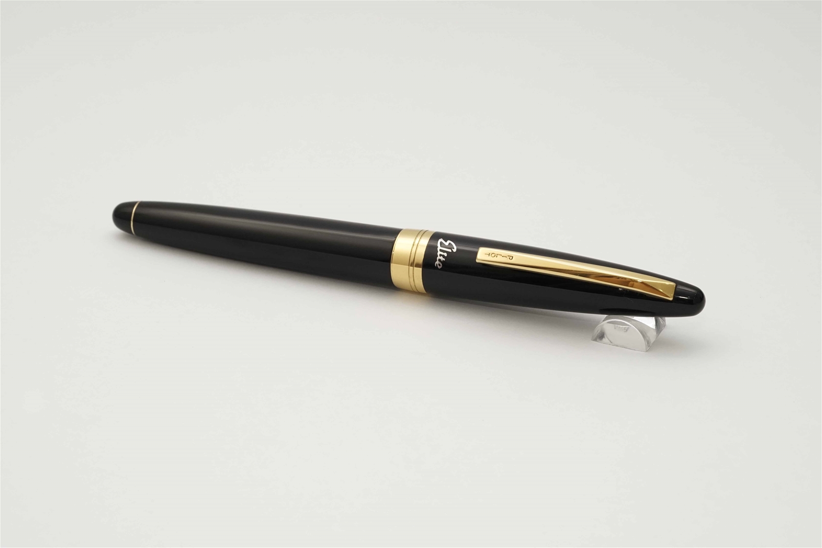 Bút máy Pilot Elite Custom Black 14K F