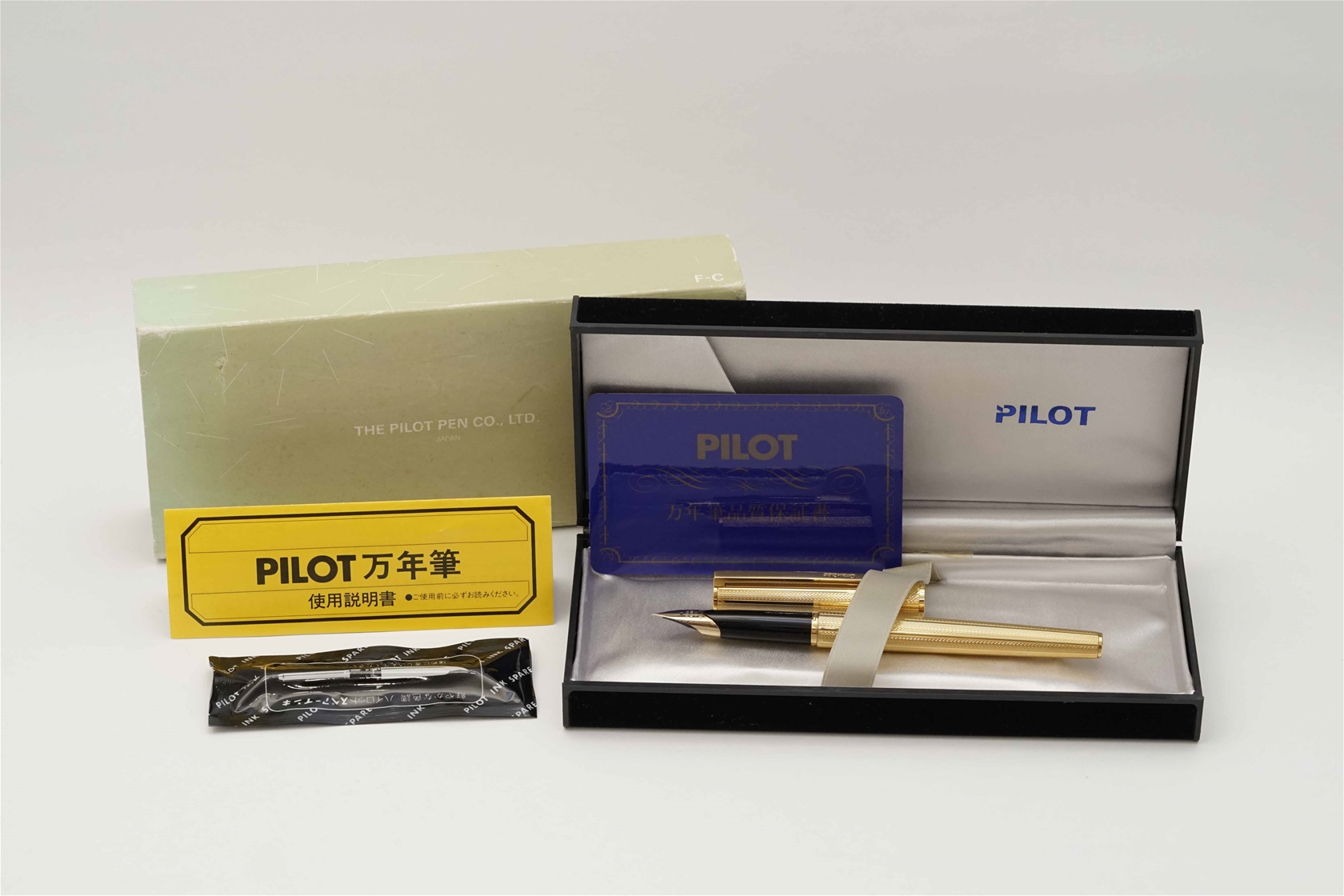 Bút máy Pilot Grandee 22K Gold Plated 14K F