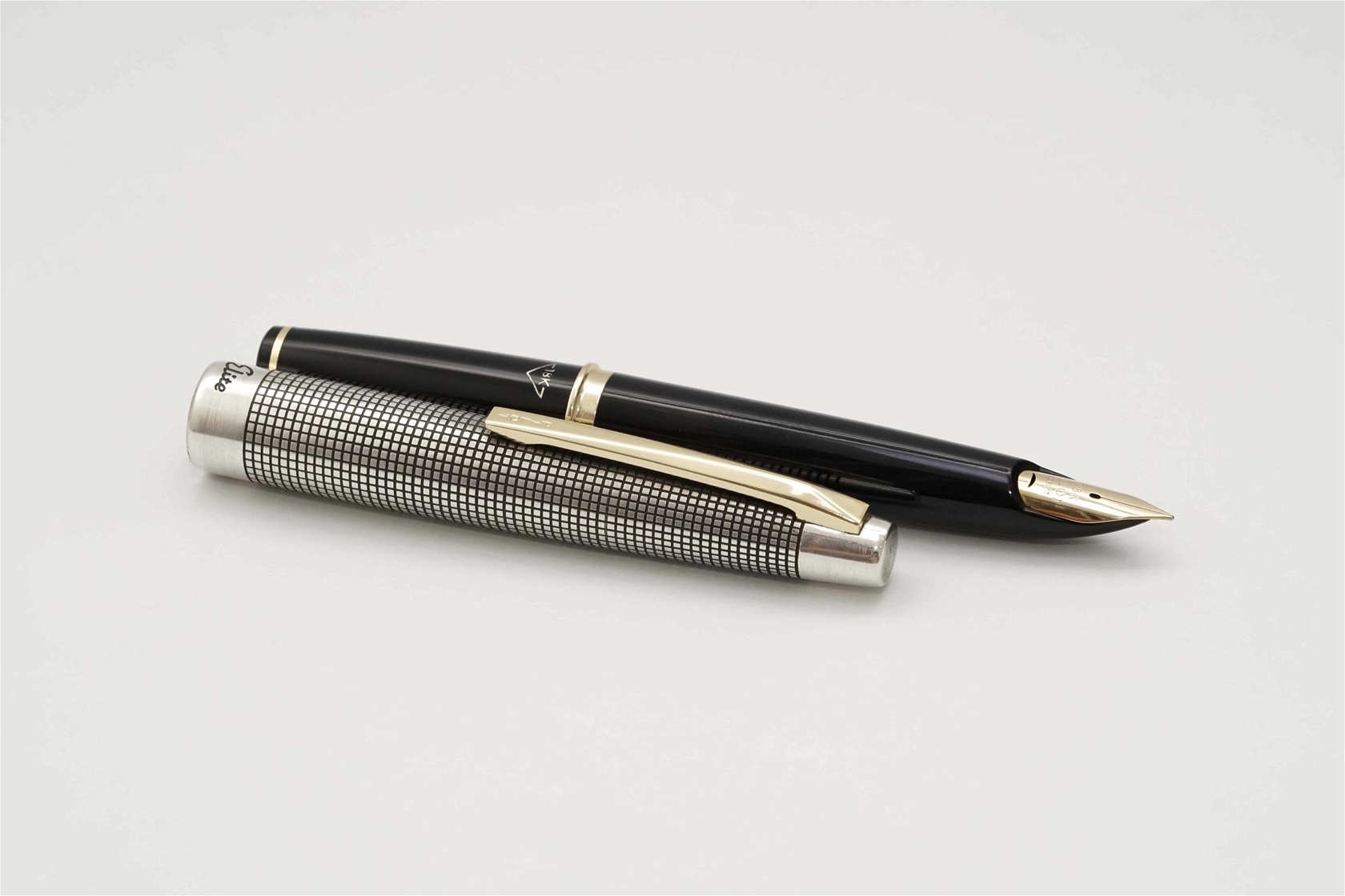 Bút máy Pilot Namiki Elite Sterling Silver Cross-Hatch Cap 18K F