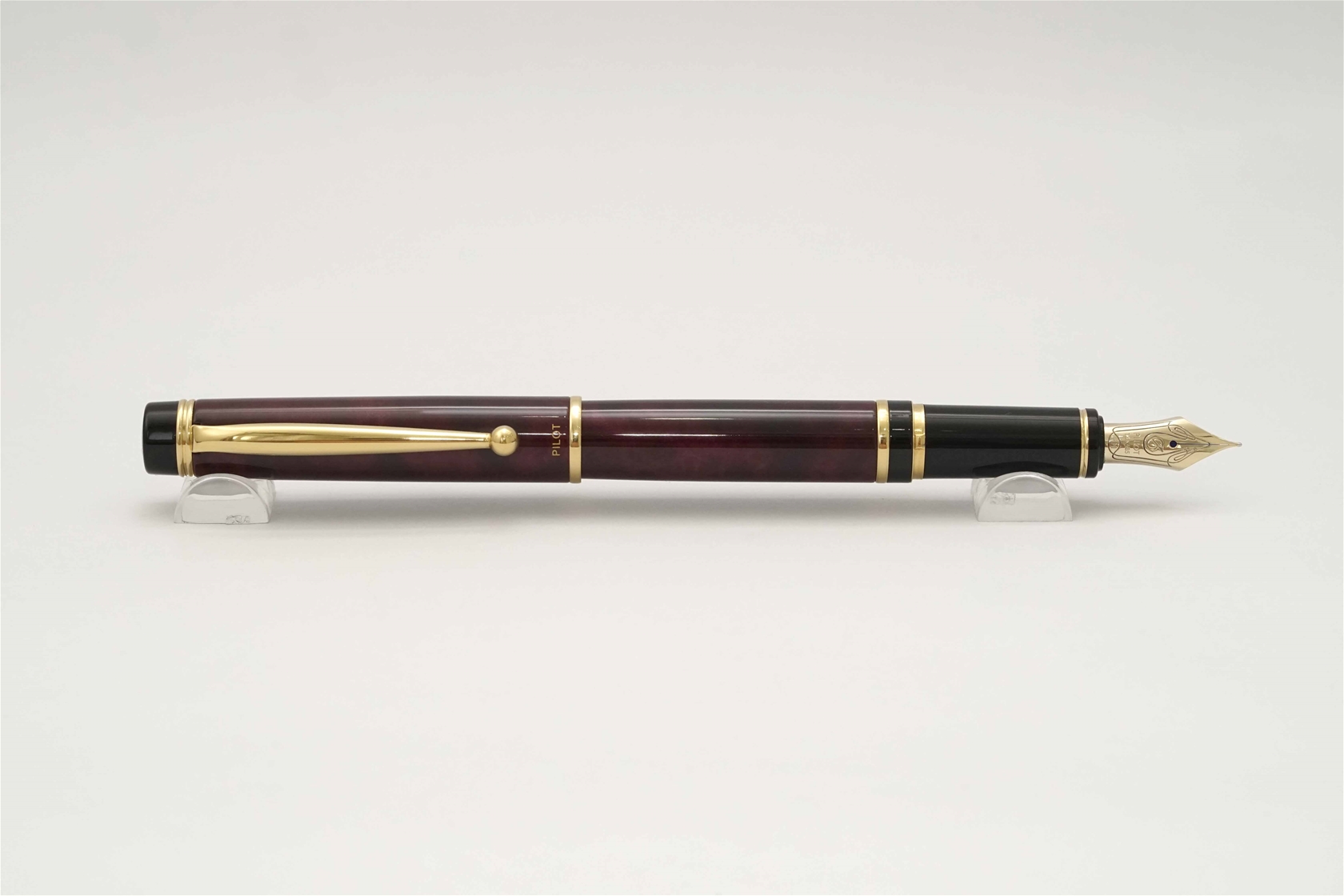 Bút máy Pilot Namiki Grance Marble Green 14K FM