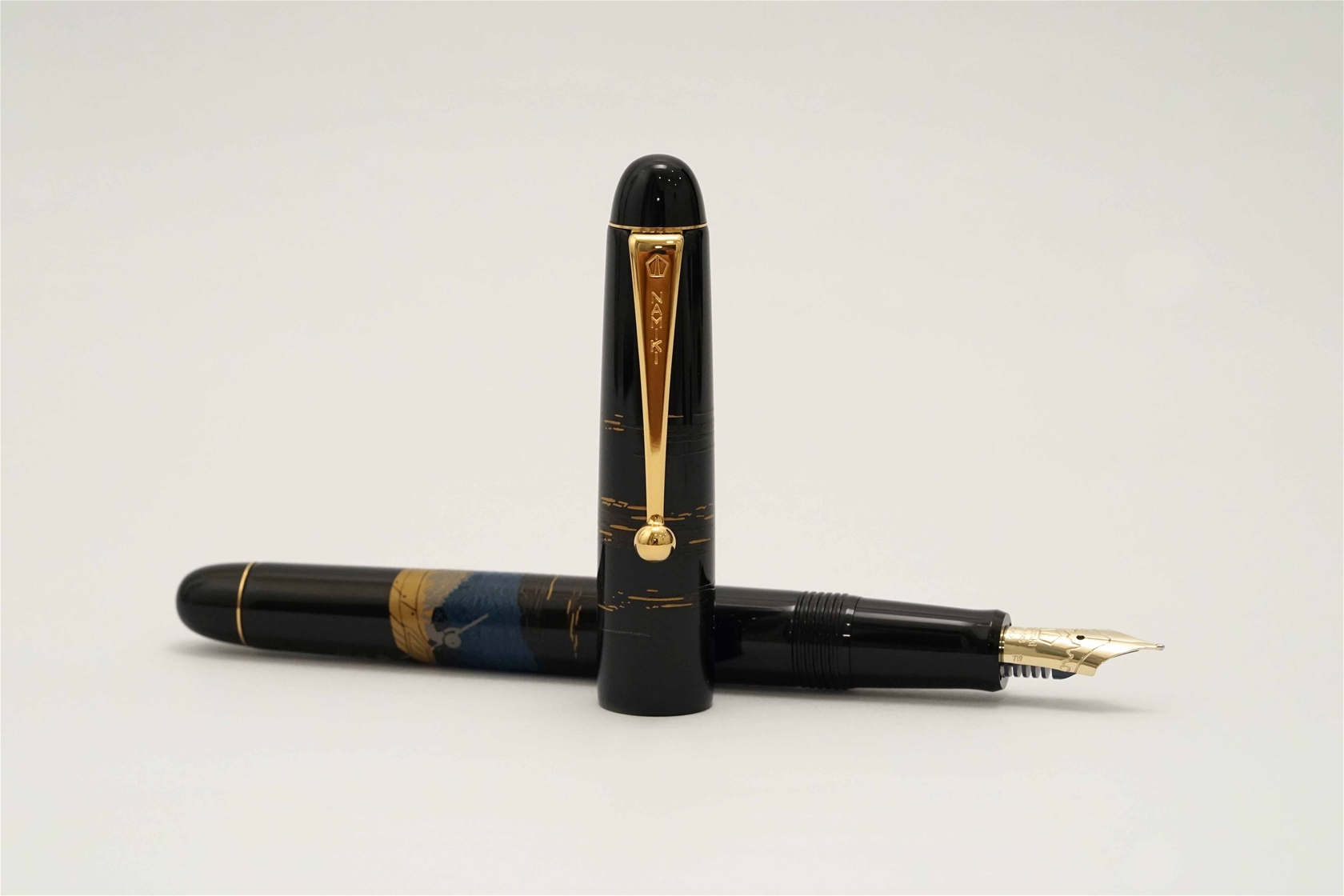 Bút máy Pilot Namiki Nippon Art Mount Fuji and Ship 14K M