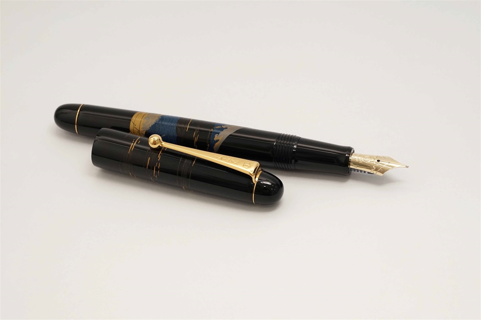 Bút máy Pilot Namiki Nippon Art Mount Fuji and Ship 14K M