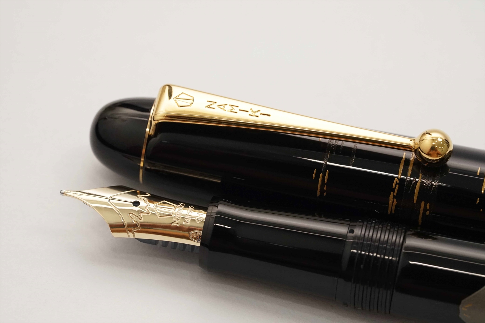 Bút máy Pilot Namiki Nippon Art Mount Fuji and Ship 14K M