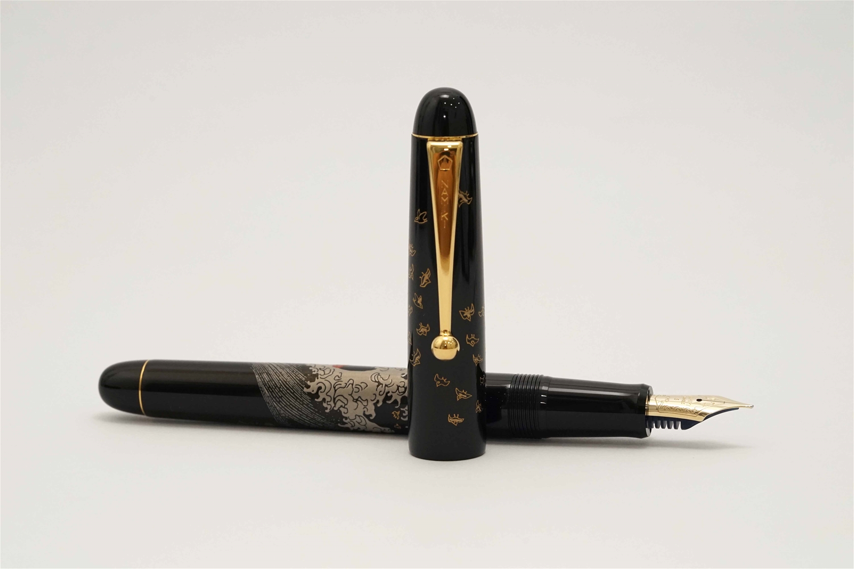 Bút máy Pilot Namiki Tradition Mount Fuji and Wave 14K M
