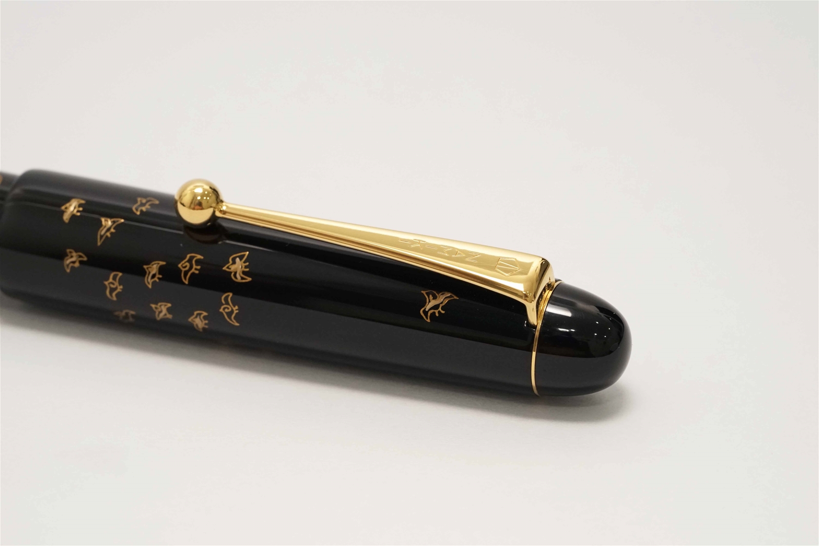Bút máy Pilot Namiki Tradition Mount Fuji and Wave 14K M