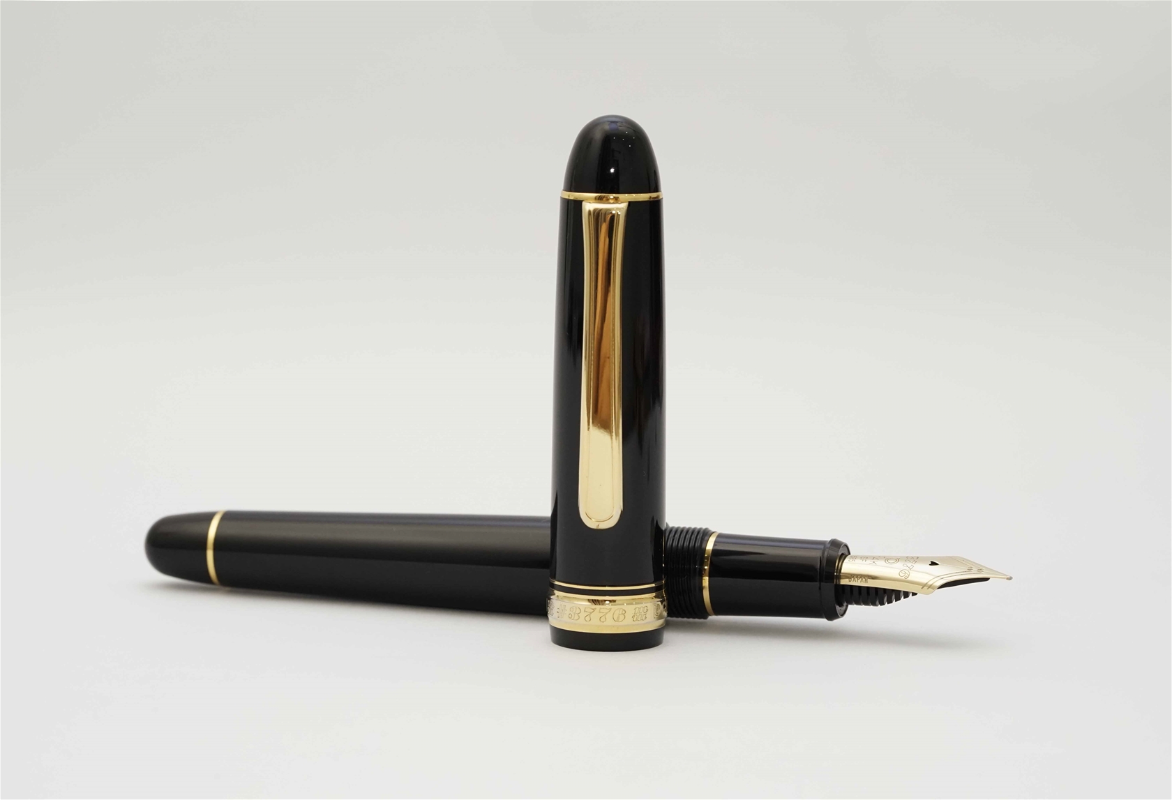 Bút máy Platinum 3776 Century Black 14K SF