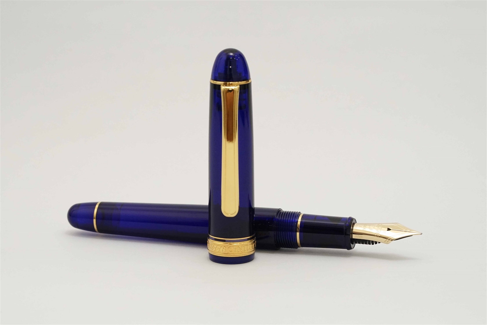 Bút máy Platinum 3776 Century Chartres Blue 14K SF
