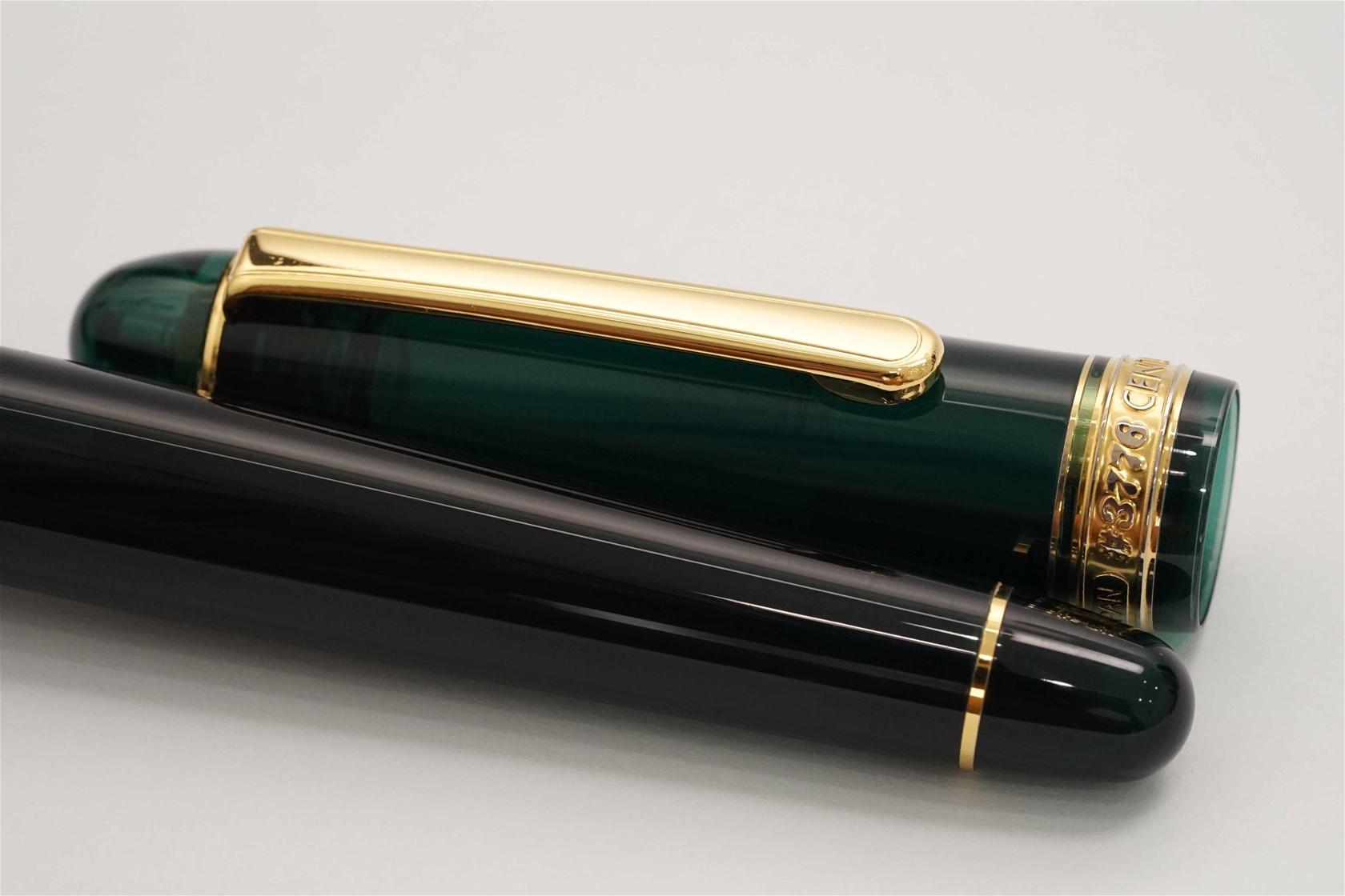 Bút máy Platinum 3776 Century Laurel Green 14K SF