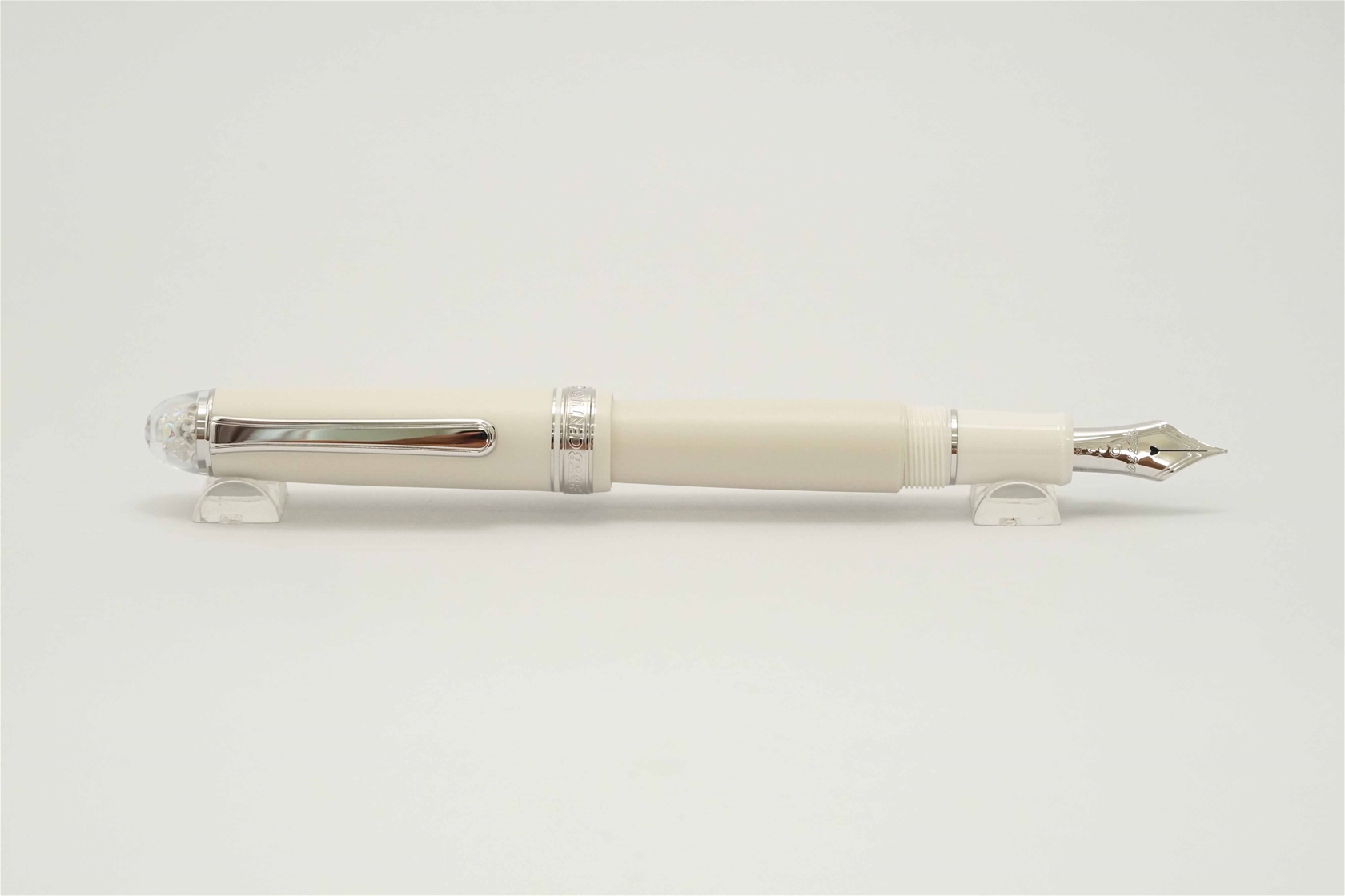 Bút máy Platinum 3776 Century Shape of a Heart Ivory 14K M