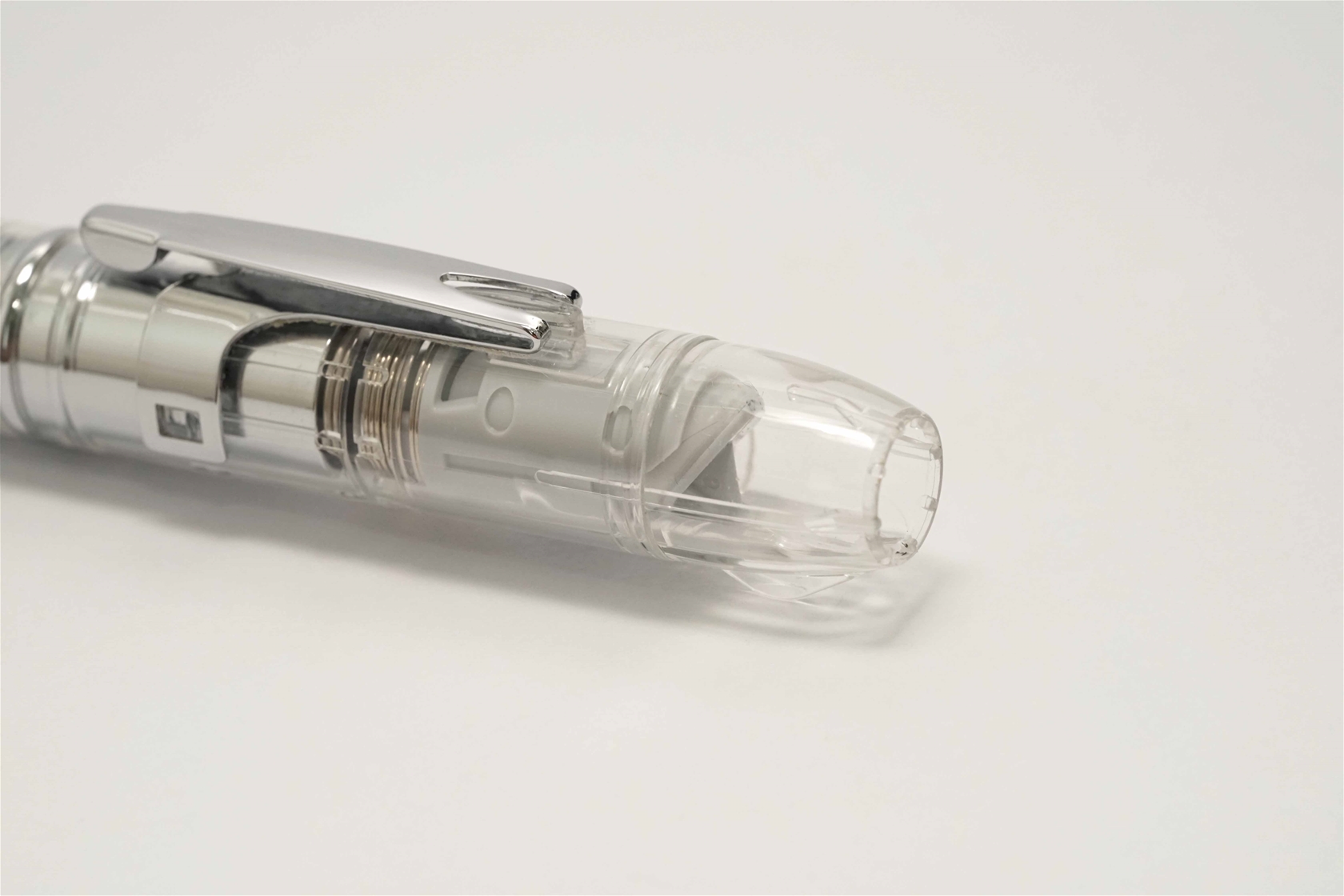 Bút máy Platinum Curidas Prism Crystal Steel EF