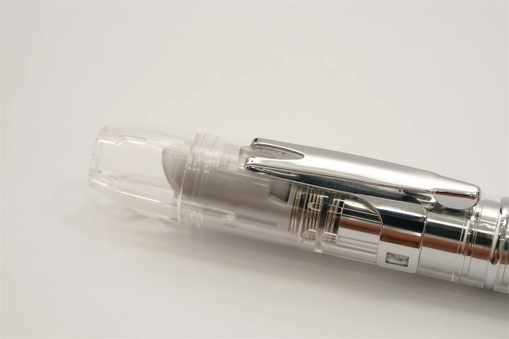 Bút máy Platinum Curidas Prism Crystal Steel EF