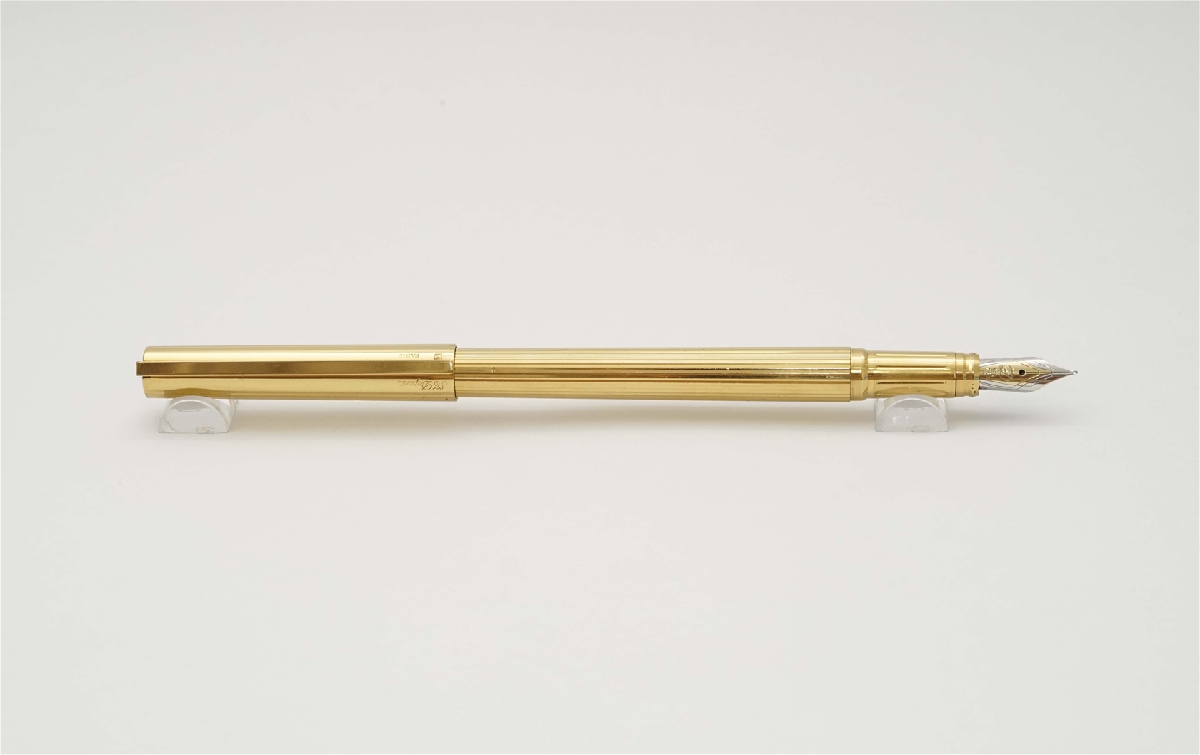 Bút máy S.T. Dupont Classic Gold Plated Pinstripe 18K M 