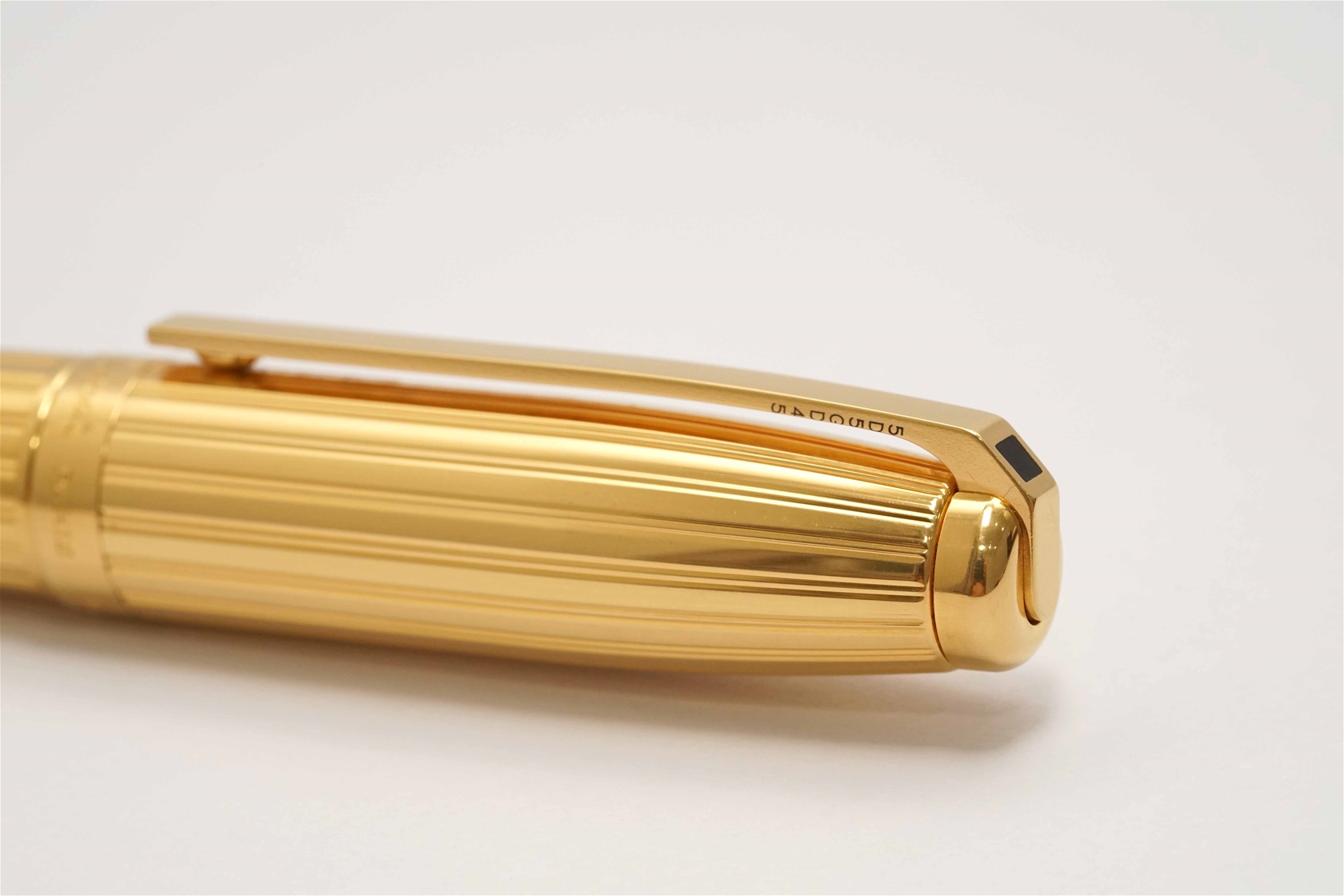 Bút máy S.T. Dupont Fidelio Gold Plated 14K M