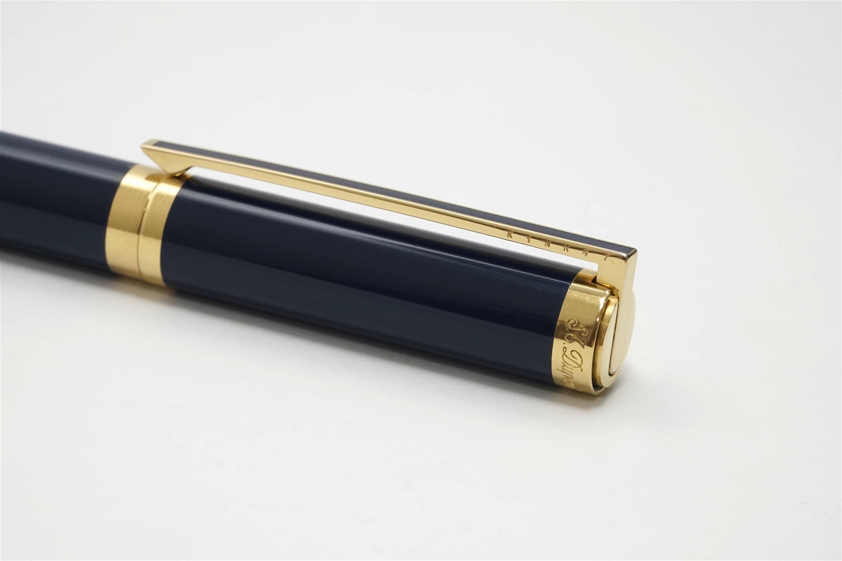 Bút máy S.T. Dupont Gatsby Dark Blue Lacquer De Chine 18K F 