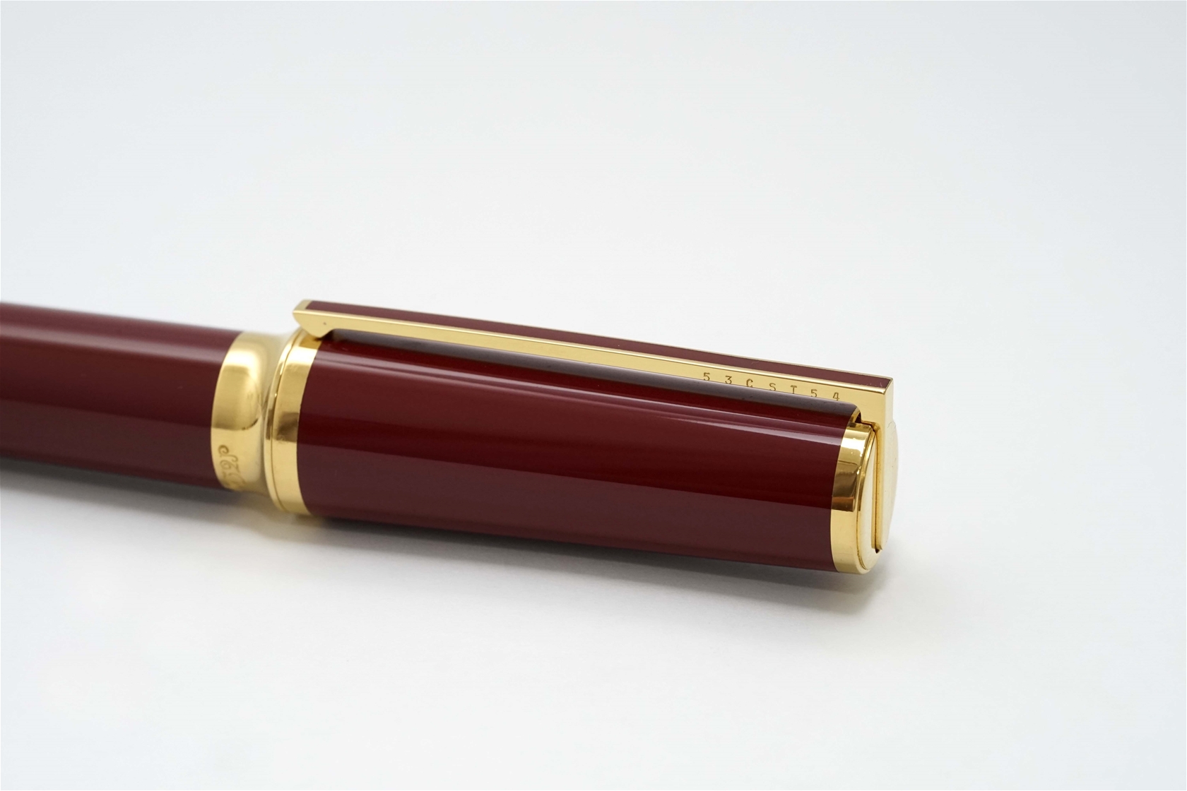 Bút máy S.T. Dupont Montparnasse Chairman Grenate Urushi Lacquer 18K F 